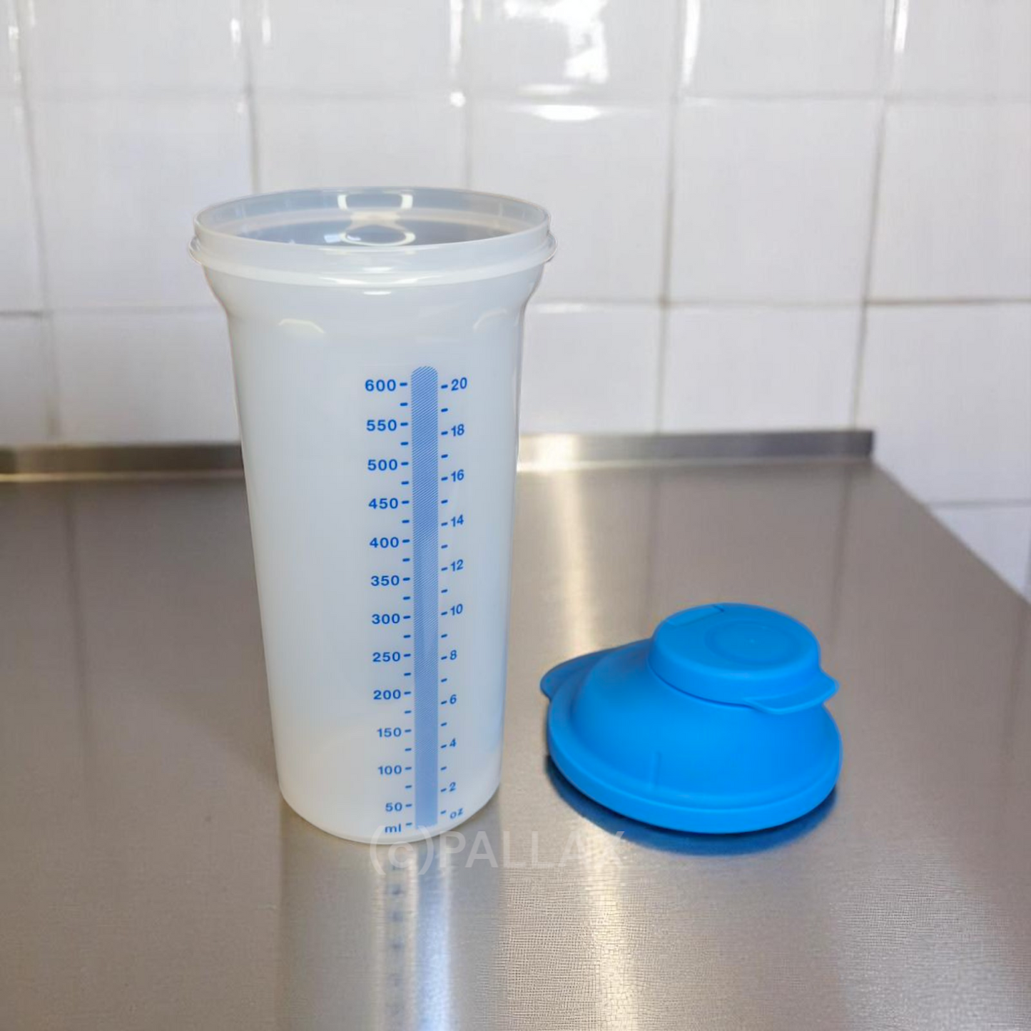 TUPPERWARE D213 SHAKE-IT 600 ML SCHÜTTELBECHER MIX-BECHER SHAKER