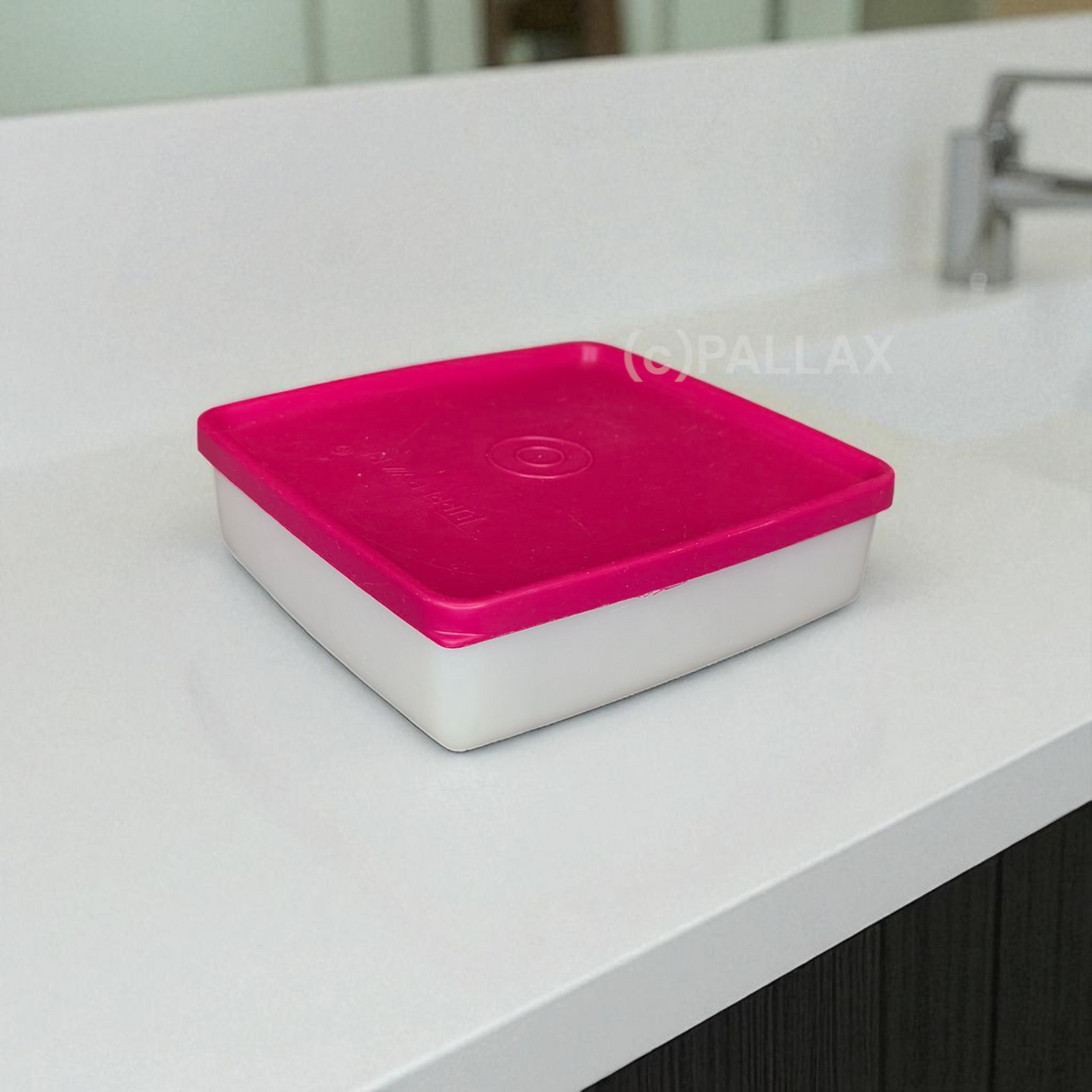 TUPPERWARE A45 MINI-BOX BROMBEER-ROT WEISS VORRATSDOSE