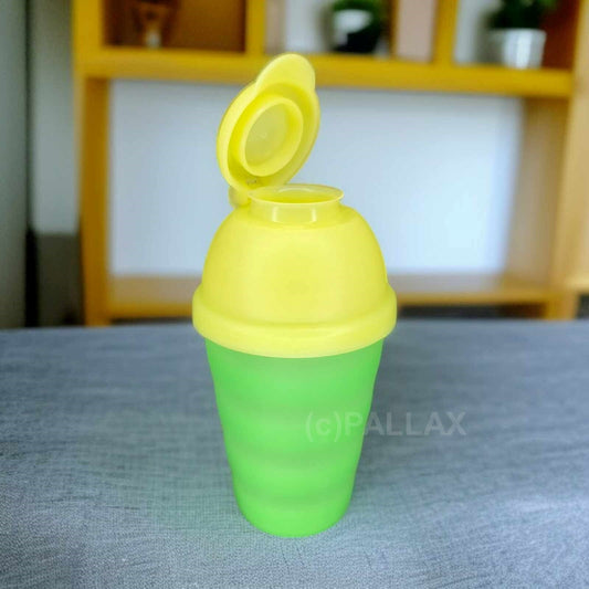 TUPPERWARE J21 JUNGE WELLE SCHÜTTELBECHER 330 ML GRÜN GELB MIX-BECHER SHAKER