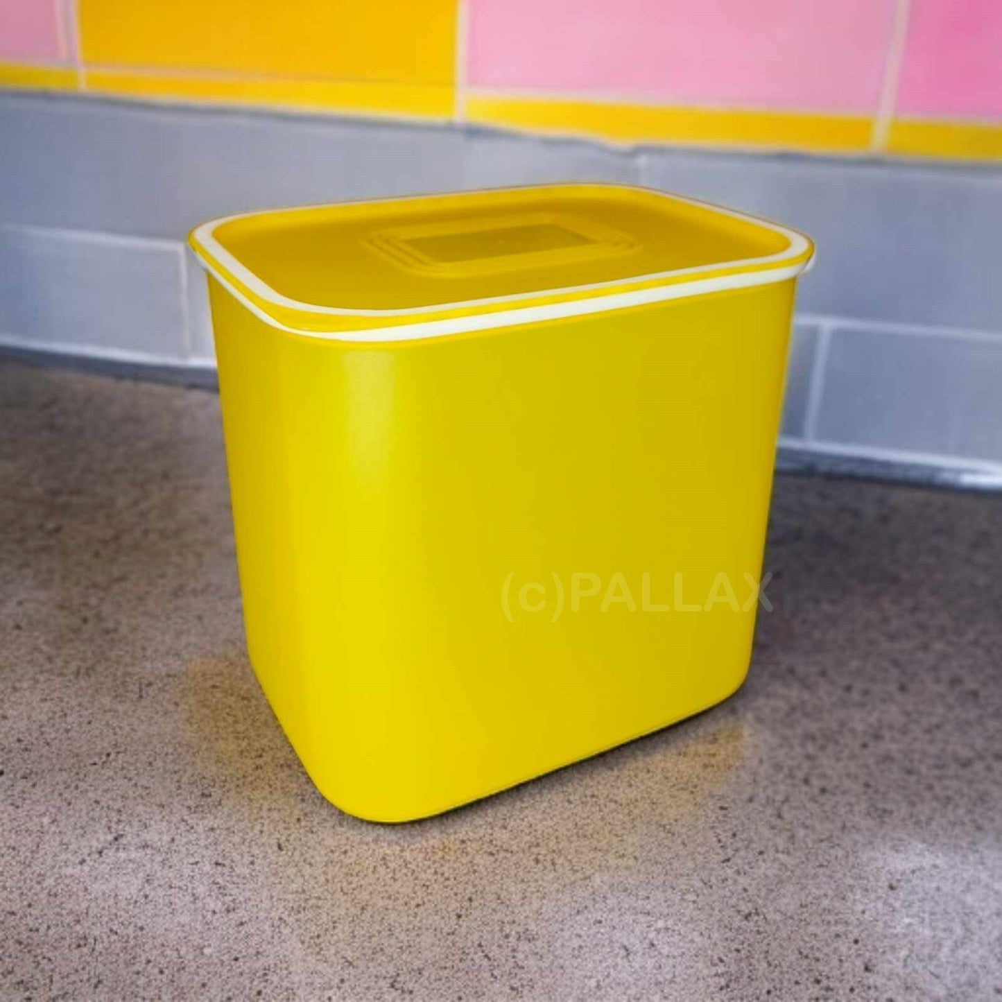 TUPPERWARE A152 QUADRO 2,1 L BEHÄLTER GELB VORRATSDOSE SONDERFARBE