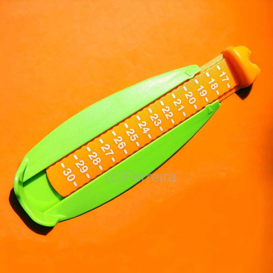 TUPPERWARE C109 KINDER FUSS-MESSGERÄT ORANGE GRÜN