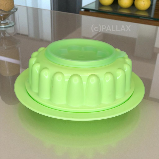 TUPPERWARE D38 KLEINER PRINZ PUDDING-FORM 750 ML HELLGRÜN