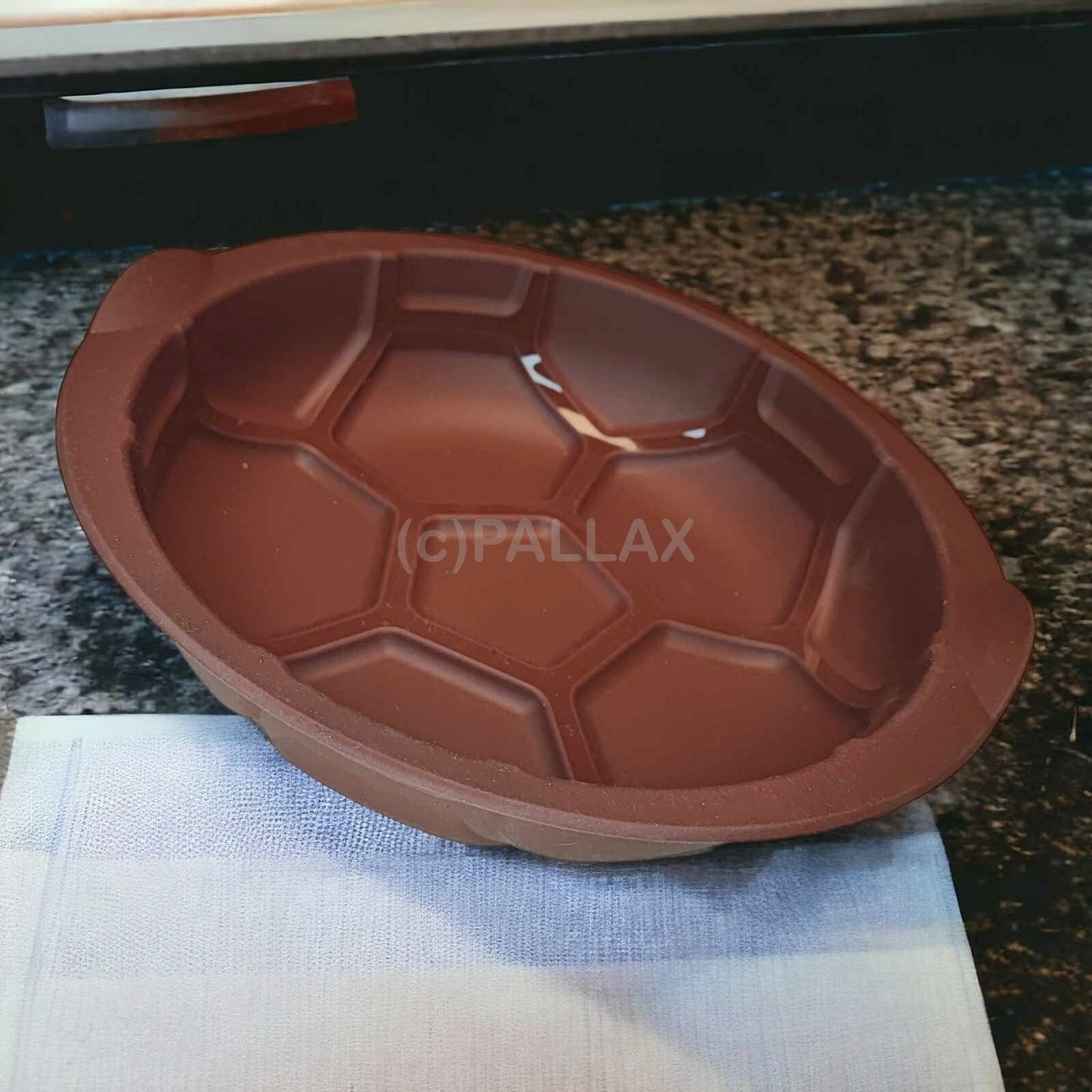 TUPPERWARE SILIKON-FORM FUSSBALL WM-EDITION BRAUN SONDERMODELL