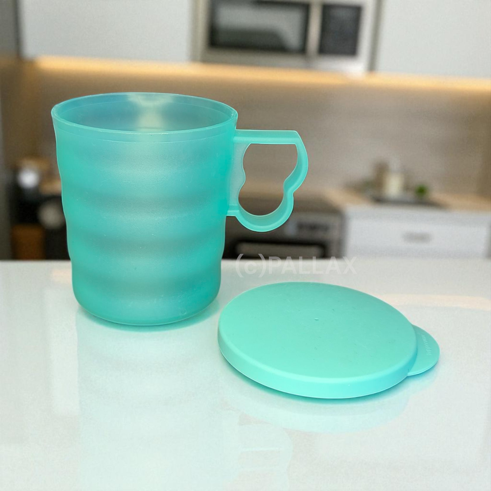 TUPPERWARE J25 JUNGE WELLE TASSE MIT DECKEL 350 ML TÜRKIS