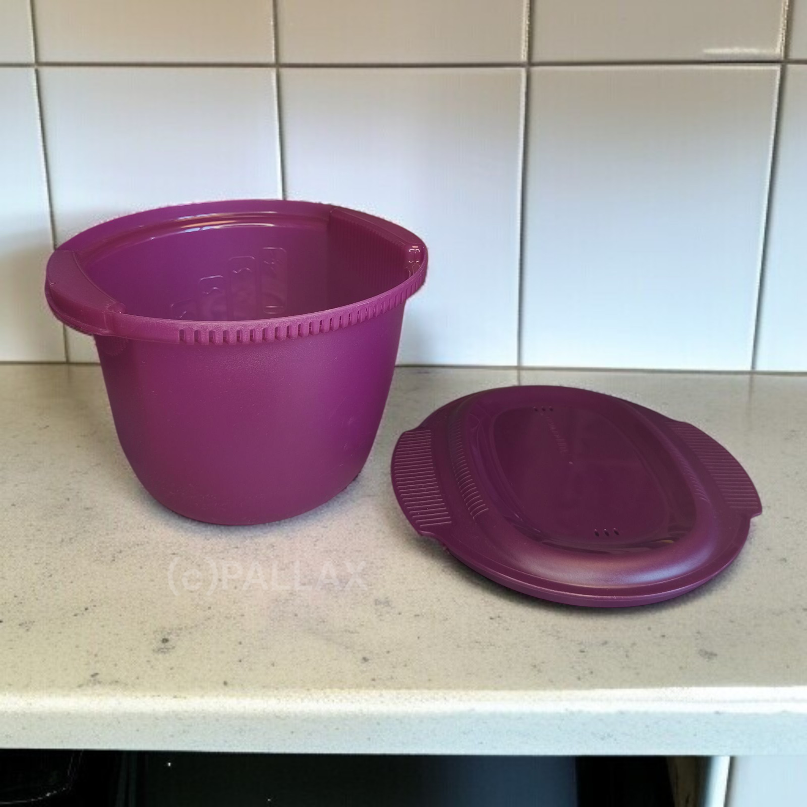 TUPPERWARE I60 RUNDER PASTA-MEISTER 3,0 L LILA REIS NUDELN MIKROWELLE