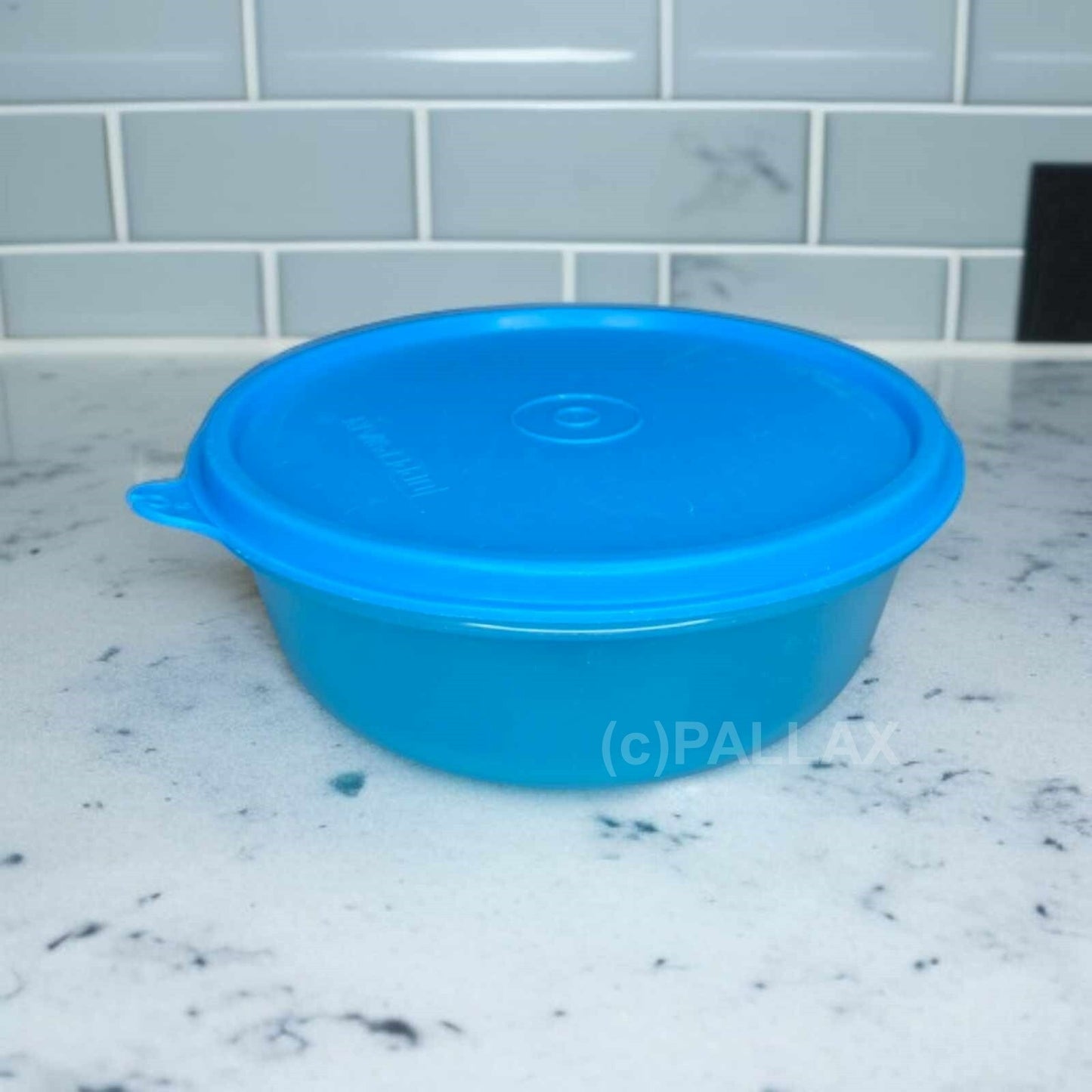 TUPPERWARE B26 GROSSE HIPARADE SCHÜSSEL 600 ML HELLBLAU