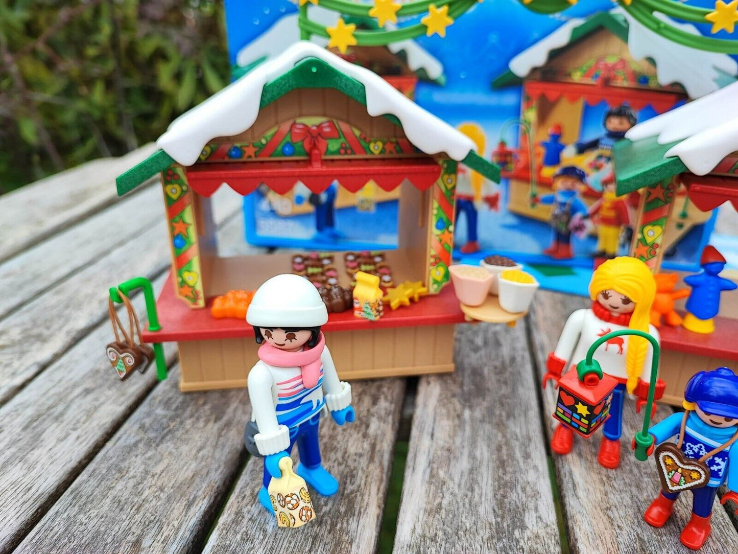PLAYMOBIL 5587 AUF DEM WEIHNACHTSMARKT