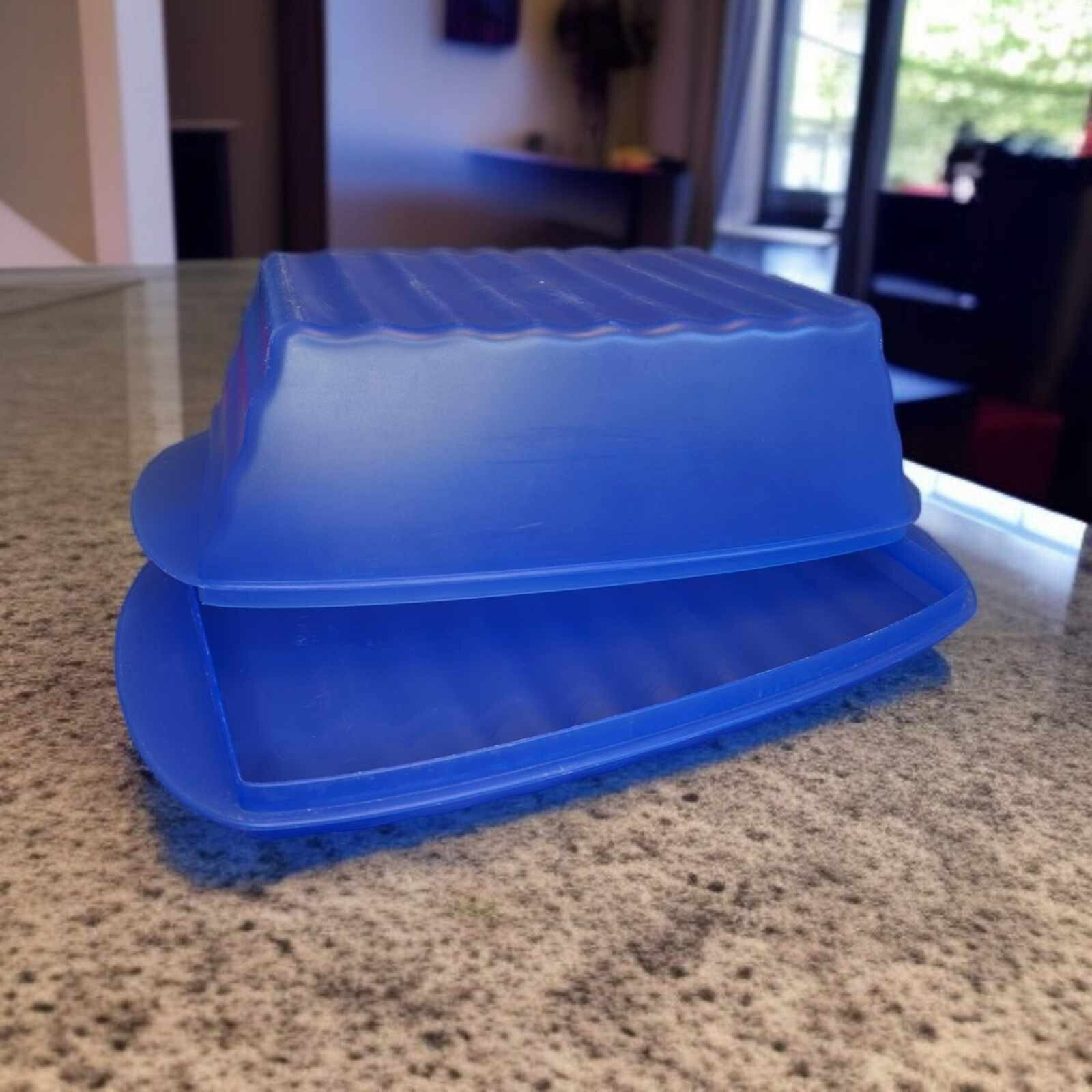 TUPPERWARE J28 JUNGE WELLE SCHLEMMERWELLE BLAU BROTBEHÄLTER OBST KÄSE BROTKORB