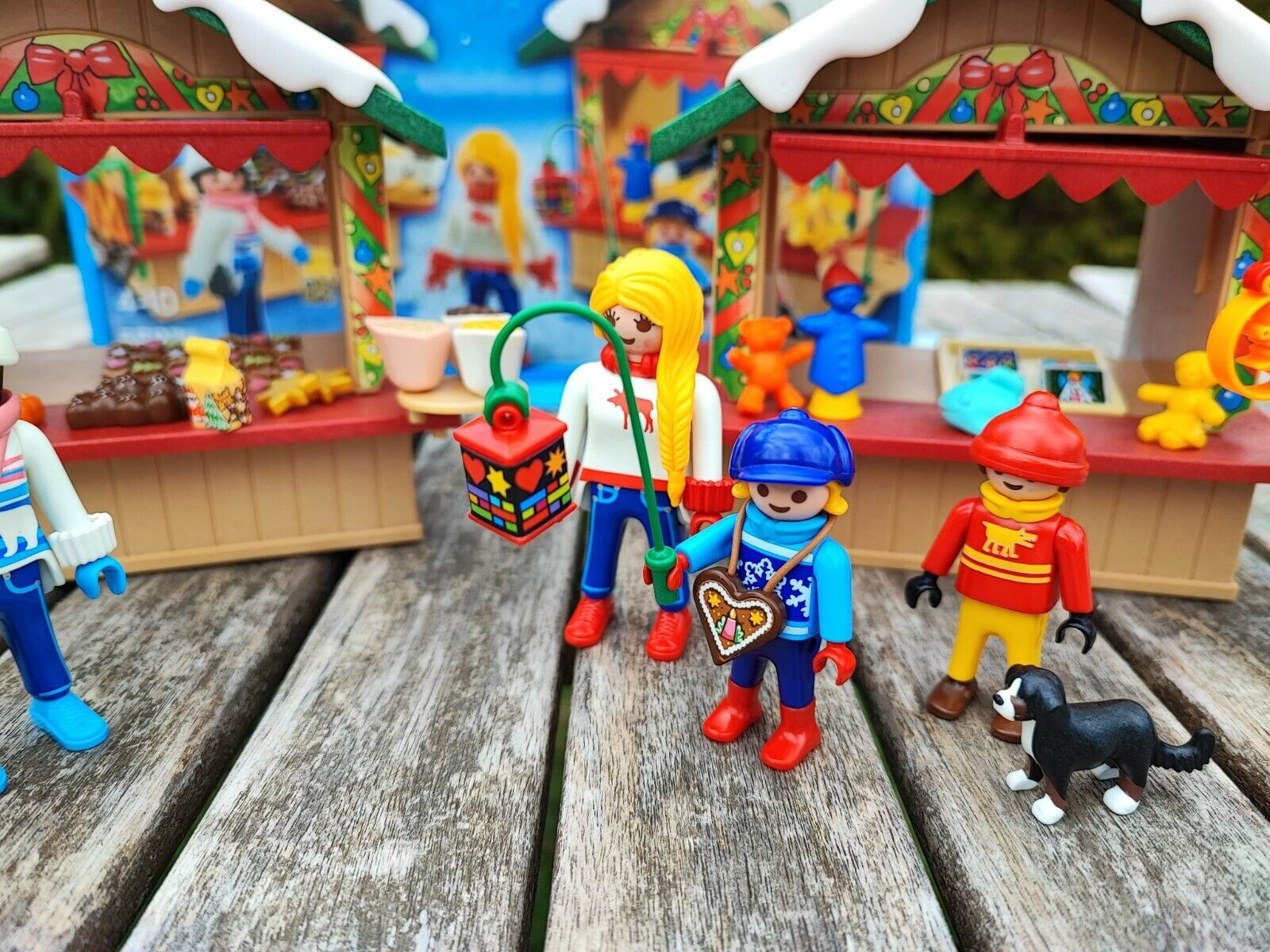 PLAYMOBIL 5587 AUF DEM WEIHNACHTSMARKT