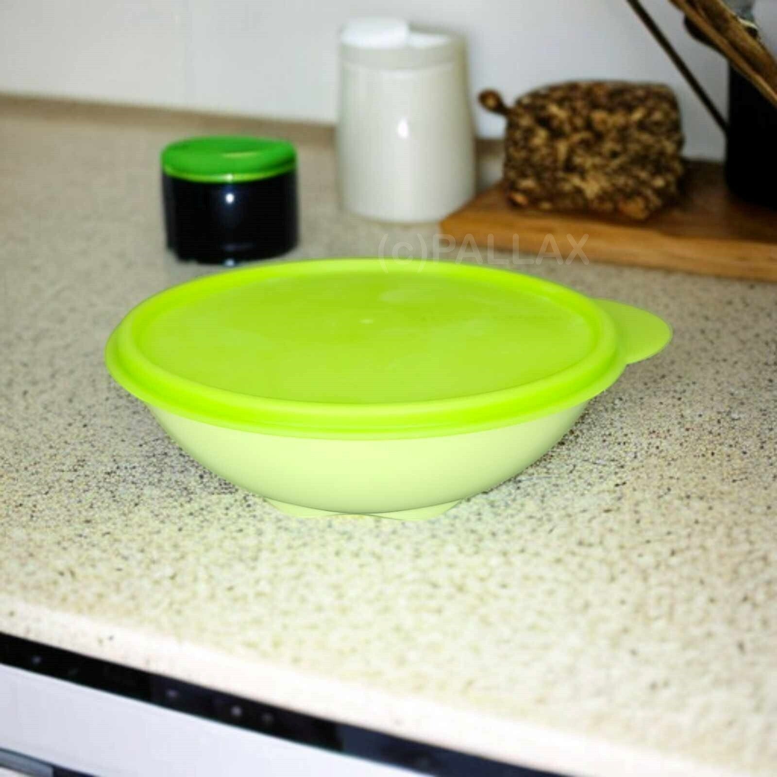 TUPPERWARE SERVIERSCHALE + FRISCHEDECKEL 700 ML HELLGRÜN MÜSLI-SCHALE