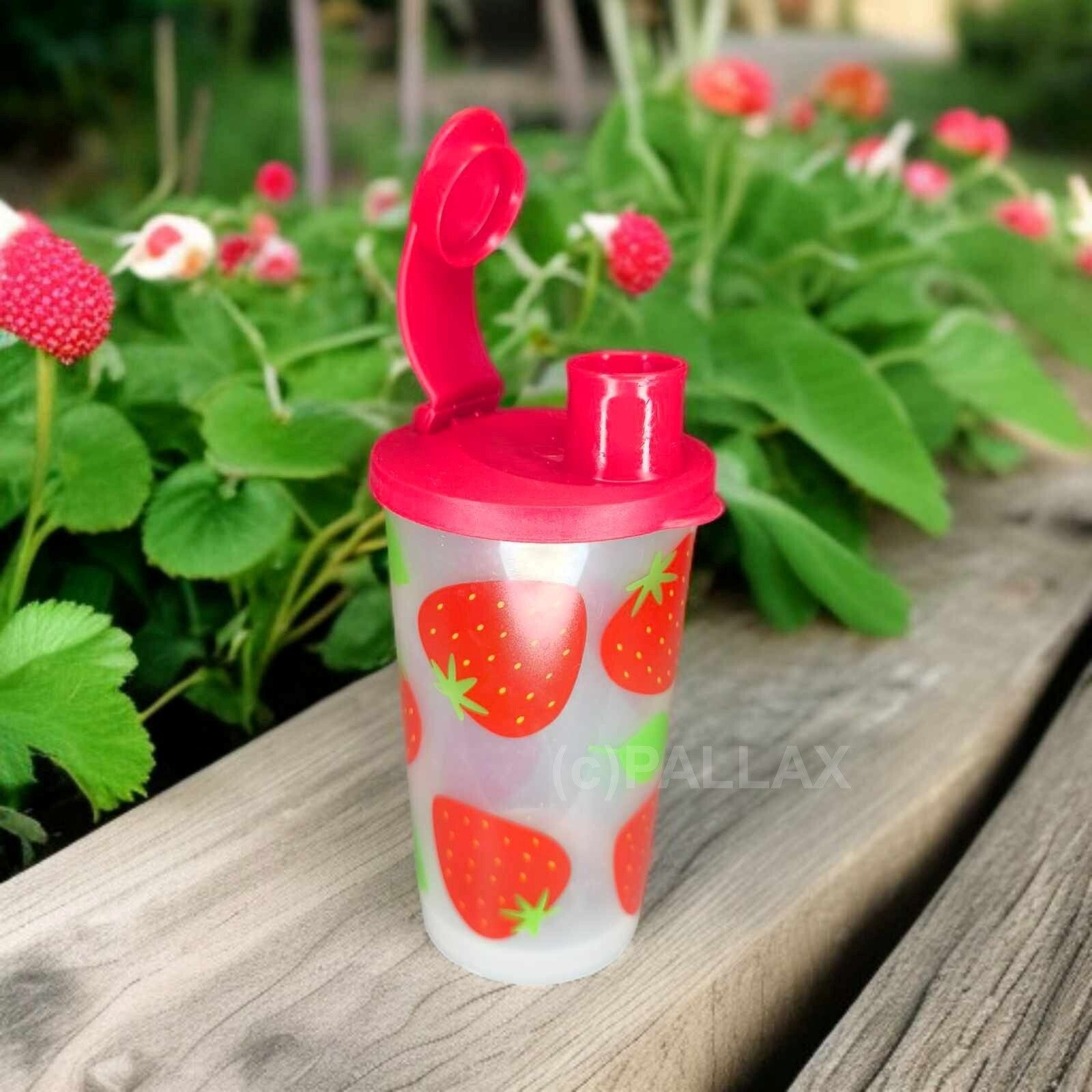 TUPPERWARE TRINKBECHER 330 ML ROT MOTIV ERDBEEREN SONDERMODELL