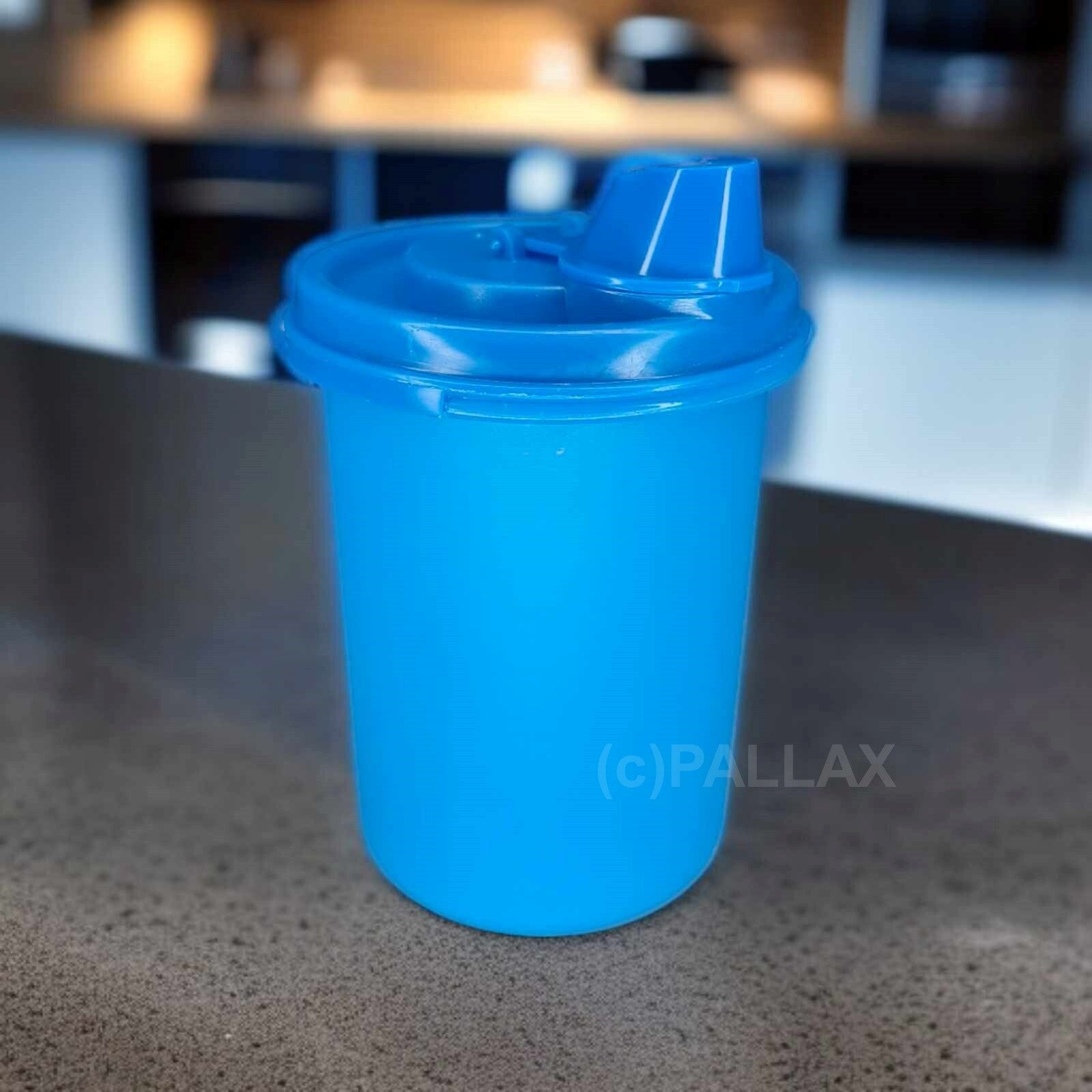 TUPPERWARE EIDGENOSSEN-MILCHKÄNNCHEN 440 ML TÜRKIS SONDERMODELL
