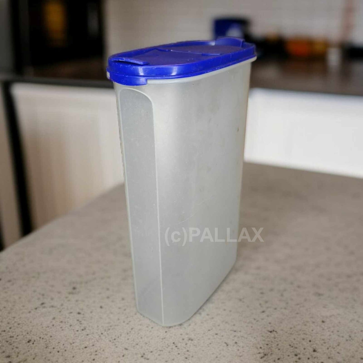 TUPPERWARE A65 EIDGENOSSE 2,9 L BLAU MIT DOPPEL-SCHÜTTKLAPPE VORRATSDOSE