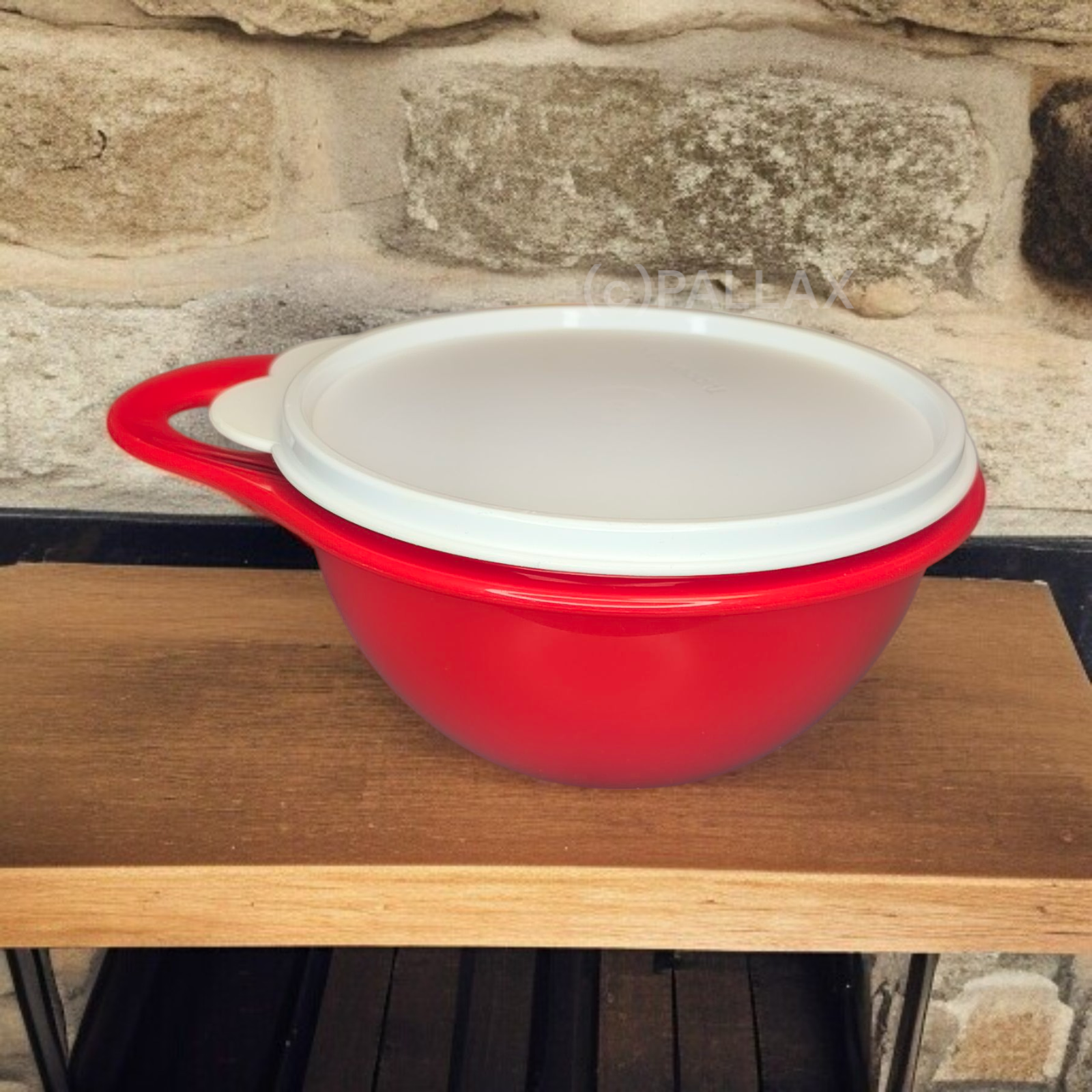 TUPPERWARE BACKSCHÜSSEL 600 ML ROT SONDERMODELL