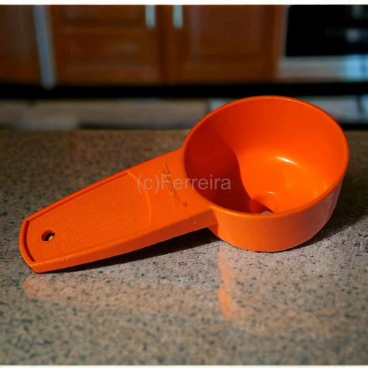 TUPPERWARE Y48 MINI-TRICHTER ORANGE KLEINER HELFER