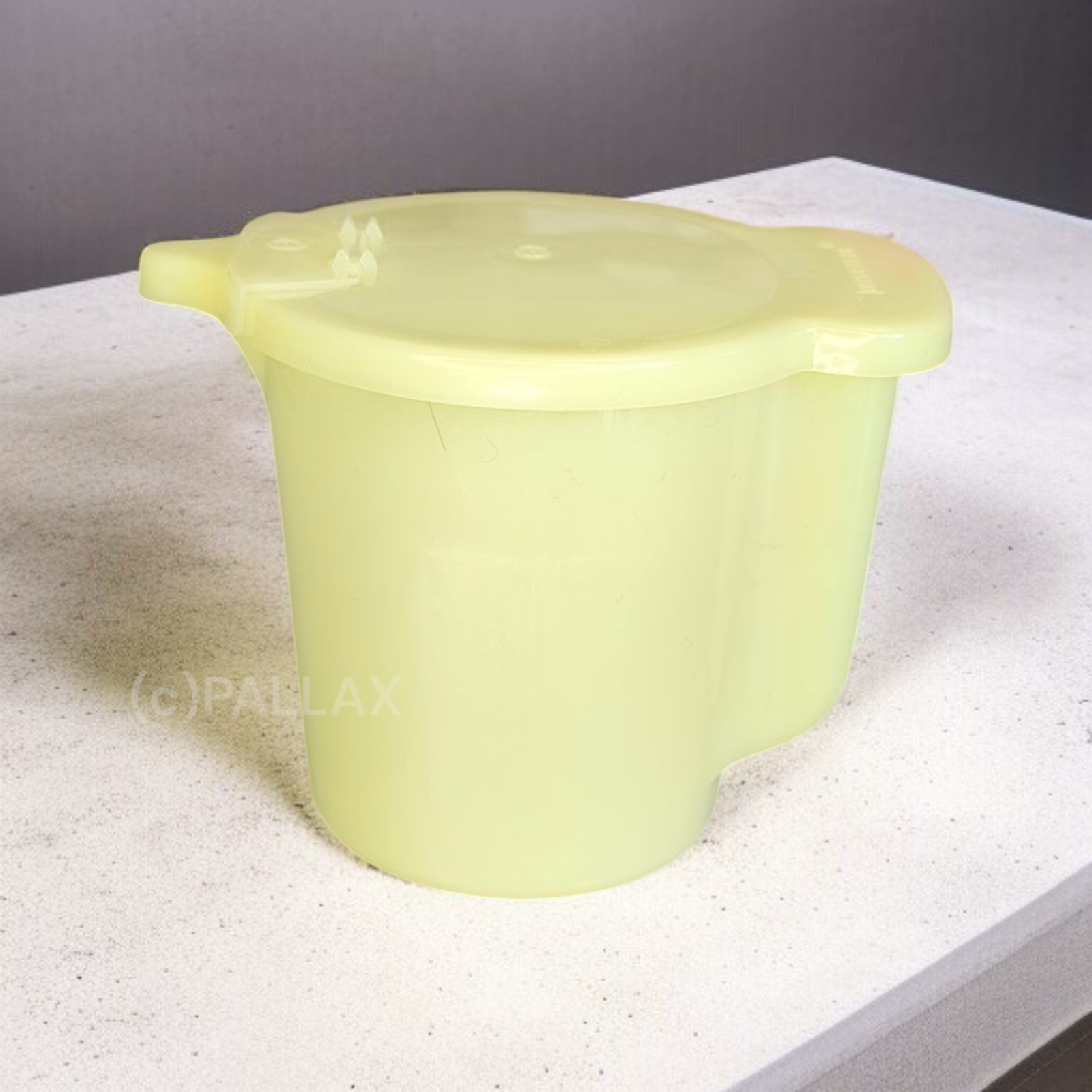 TUPPERWARE VINTAGE MILCHKÄNNCHEN 350 ML PASTELL-GELB