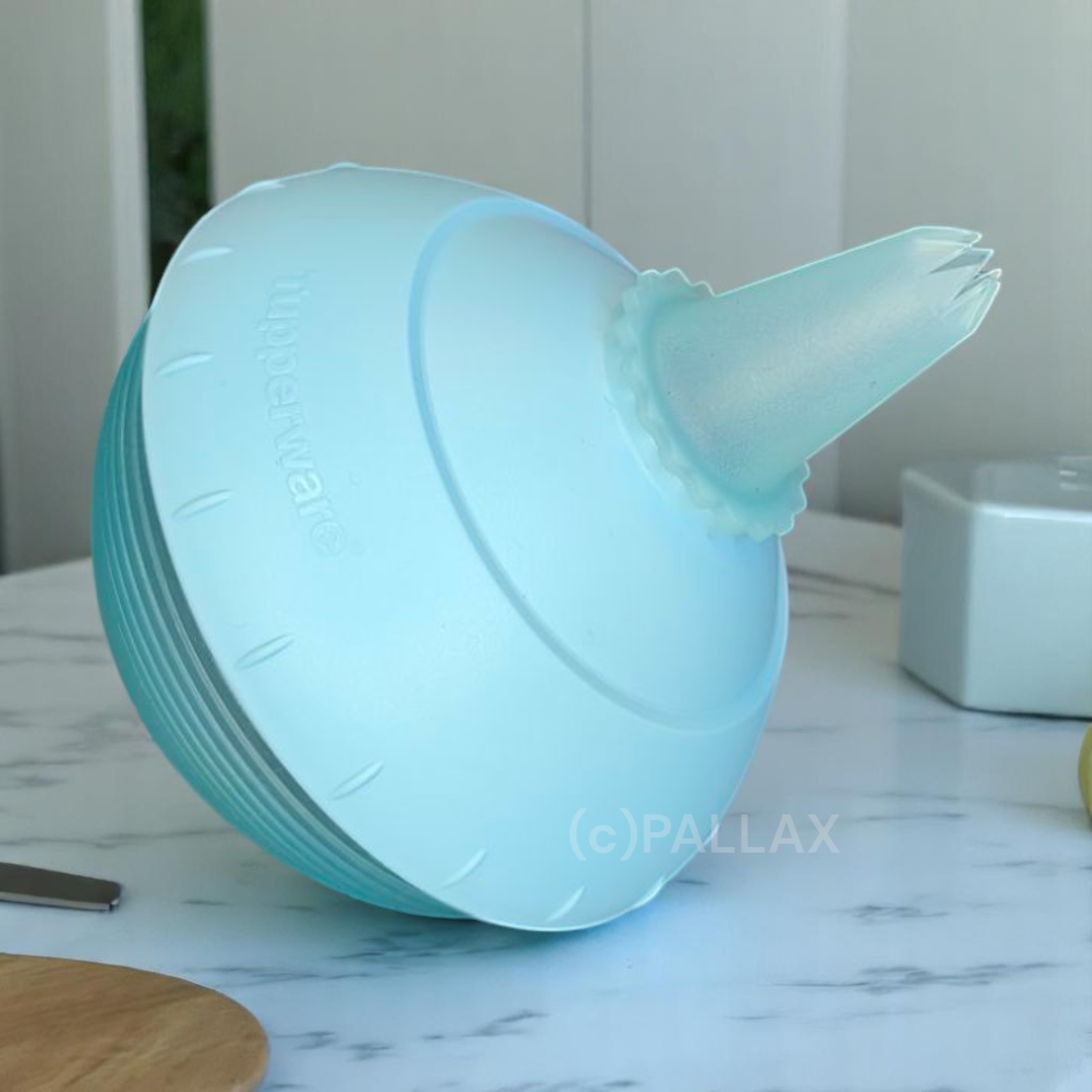 TUPPERWARE D60 MOZART TÜRKIS DRESSIERKUGEL TORTENSPRITZE DEKORATION