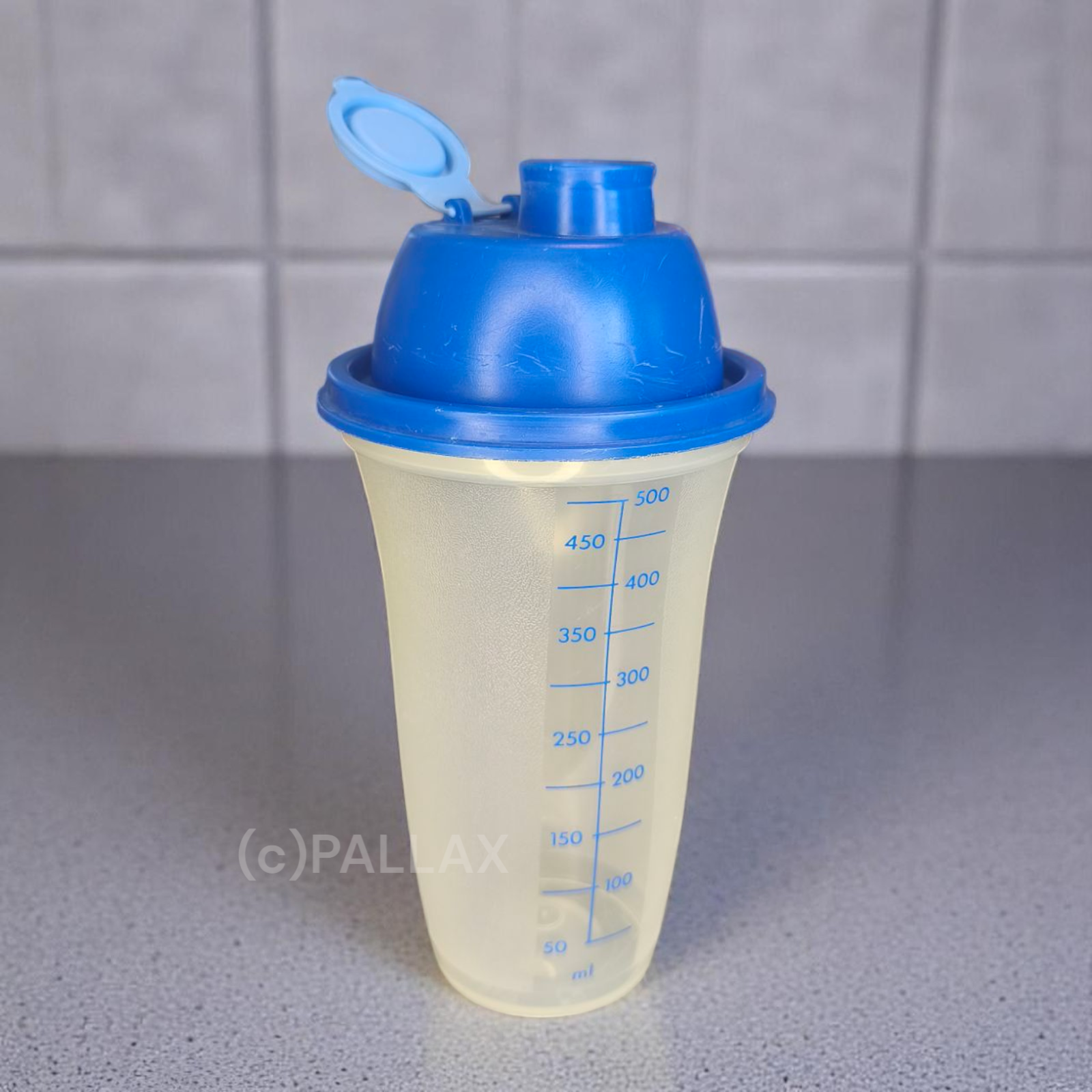 TUPPERWARE D10 MIX-FIX 500 ML BLAU SHAKER SCHÜTTELBECHER MIX-BECHER
