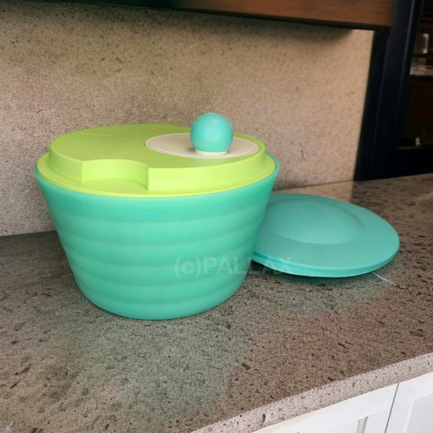 TUPPERWARE D71 SALATSCHLEUDER 4,5 L GRÜN + FRISCHE-DECKEL SALATTROCKNER