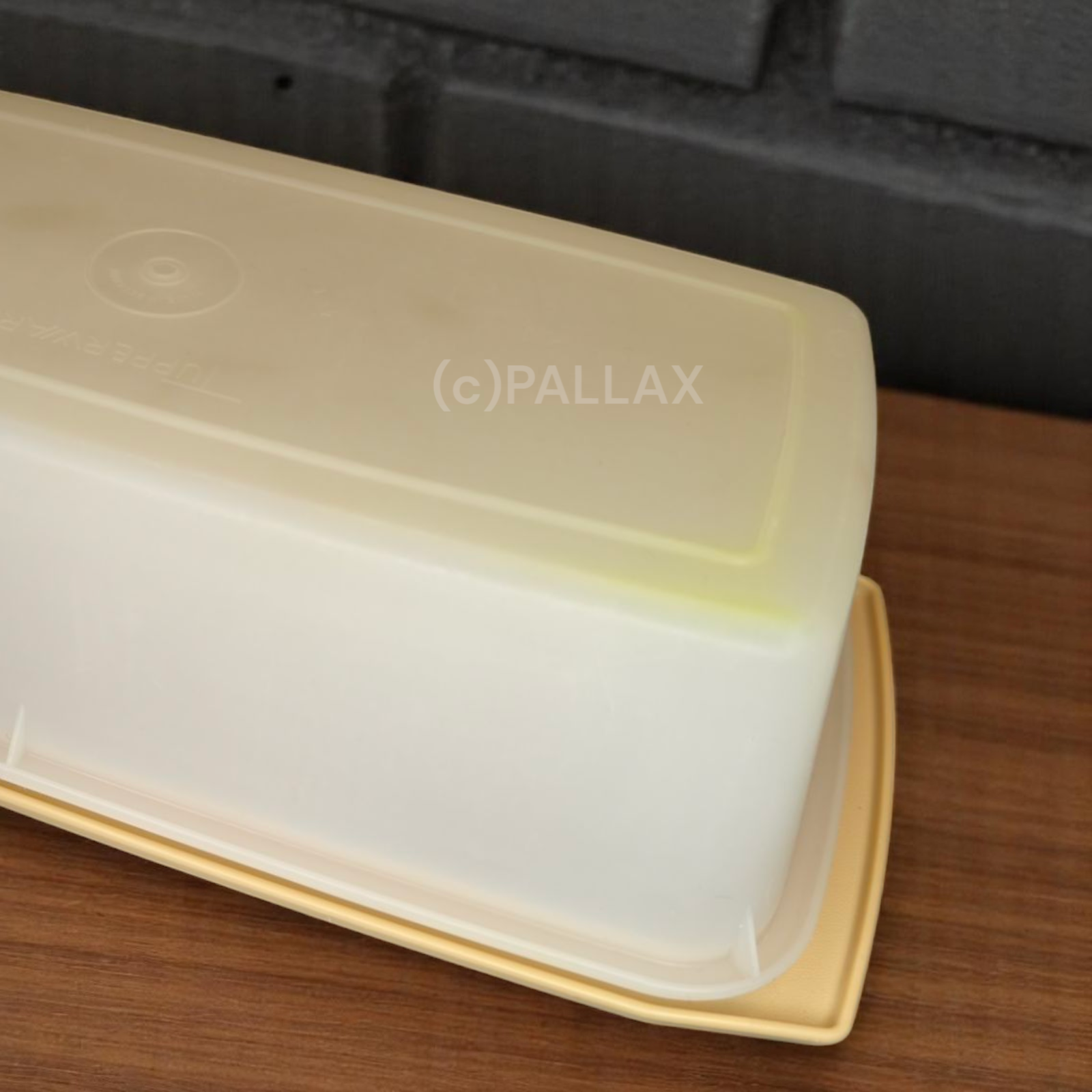 TUPPERWARE VINTAGE KLEINE SERVIER-LADY BEIGE