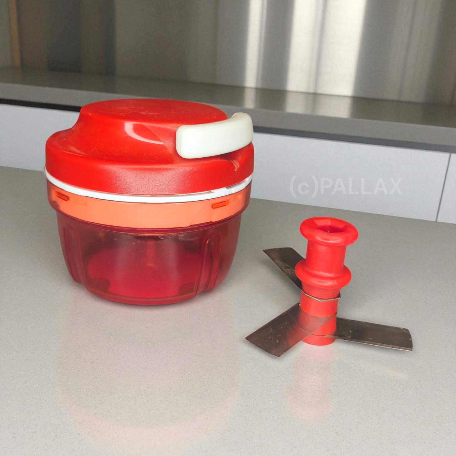 TUPPERWARE D158 TURBO-CHEF ROT ZWIEBELSCHNEIDER MIT ZUGBAND ZERKLEINERER