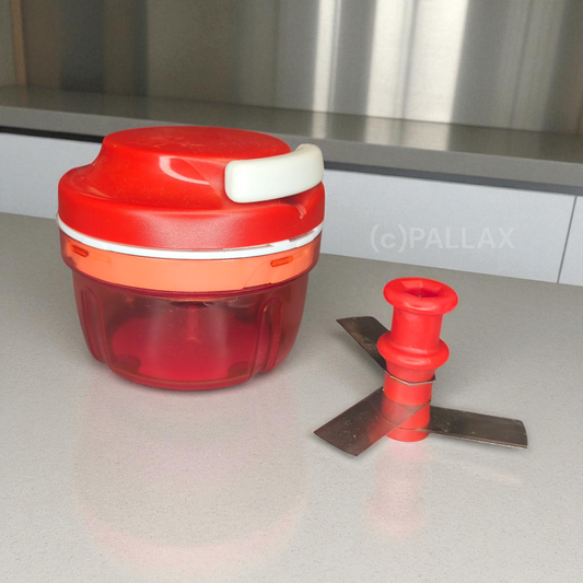 TUPPERWARE D158 TURBO-CHEF ROT ZWIEBELSCHNEIDER MIT ZUGBAND ZERKLEINERER
