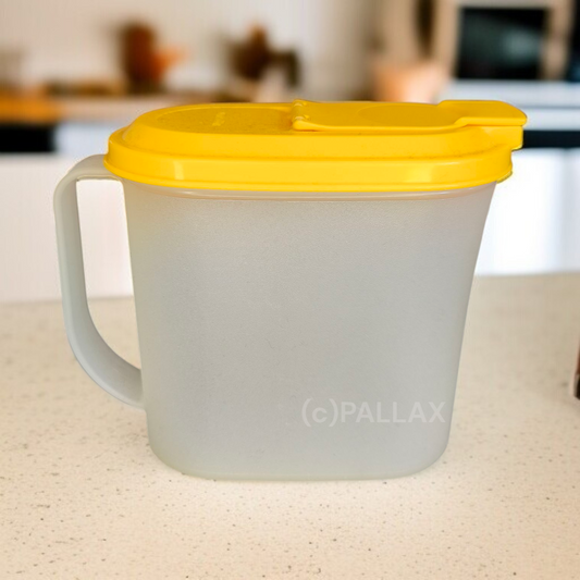 TUPPERWARE D24 KLEINER GOLDQUELL 1,2 L SONNEN-GELB SAFTKANNE MILCHKANNE