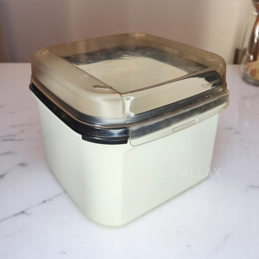 TUPPERWARE A87 BELLEVUE 2,6 L SCHWARZ WEISS VORRATSDOSE