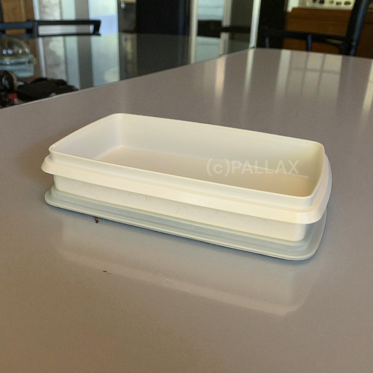 TUPPERWARE A16 VESPERLE 750 ML DUNKLES WEISS BROTDOSE VESPERBOX