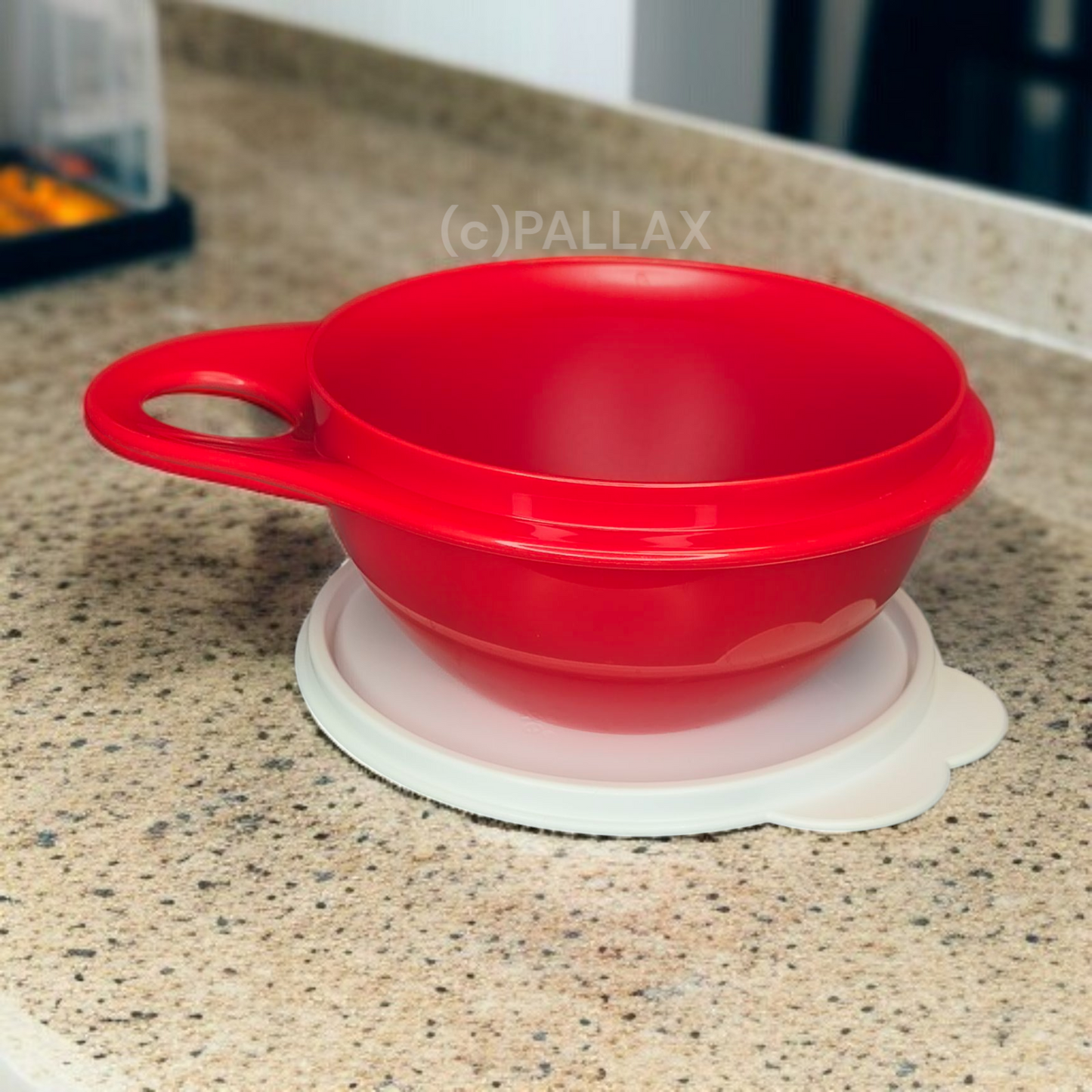 TUPPERWARE BACKSCHÜSSEL 600 ML ROT SONDERMODELL