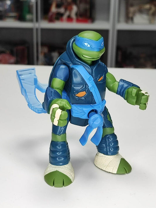TEENAGE MUTANT NINJA TURTLES NICKOLODEON - THROW N BATTLE LEONARDO / 2014