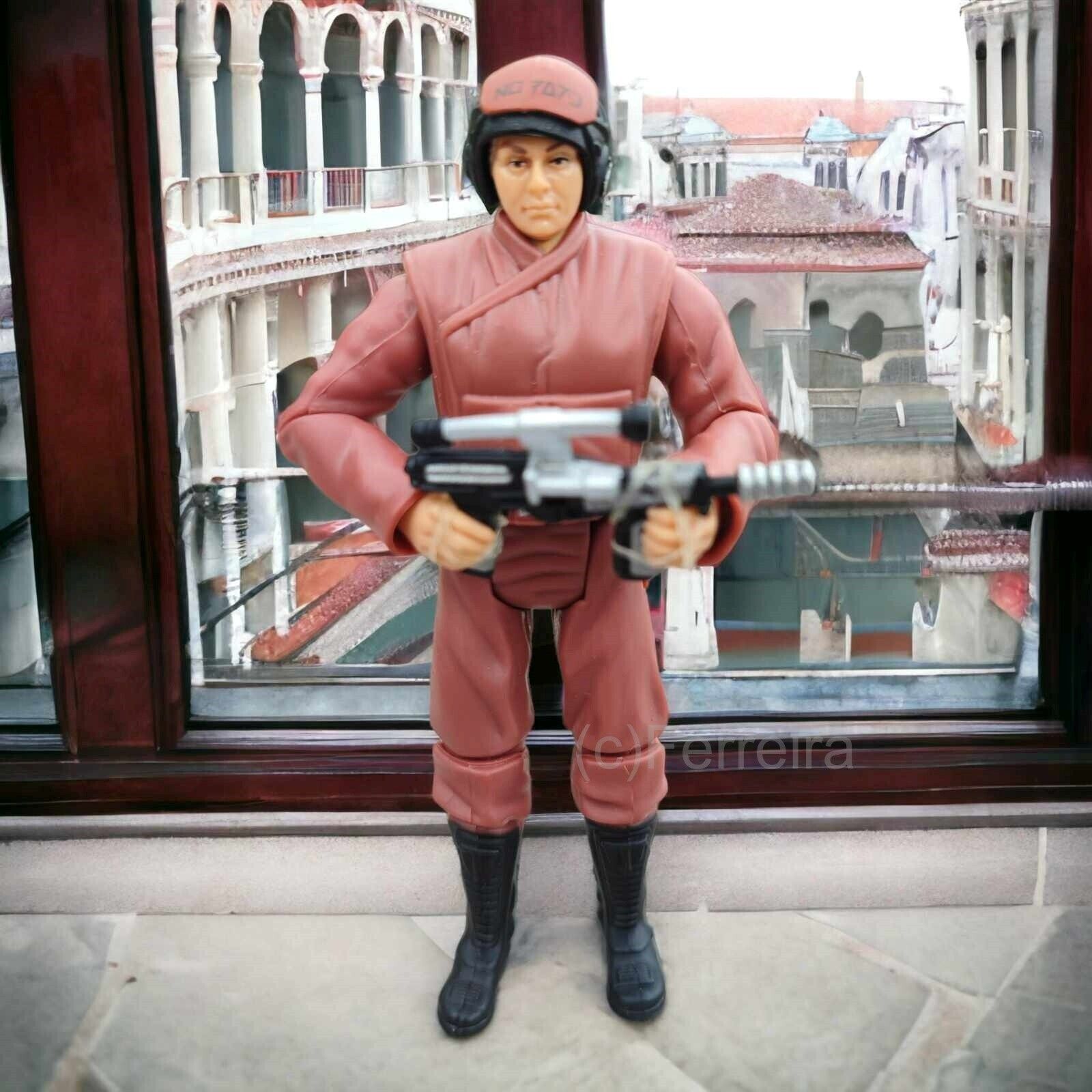 STAR WARS 30th ANNIVERSARY - NABOO SOLDIER (PALACE GUARD) 3,75" / HASBRO 2007