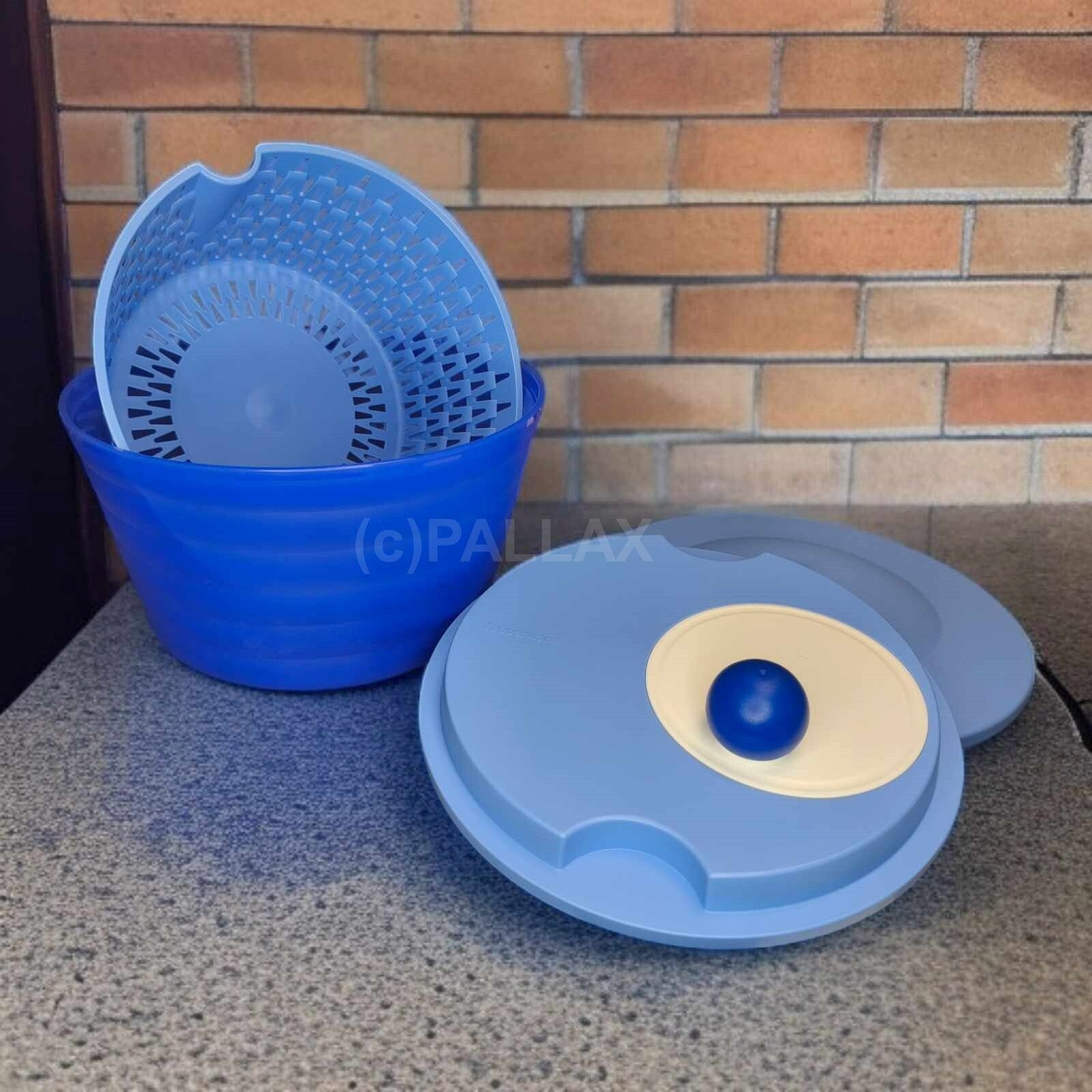 TUPPERWARE D71 SALATSCHLEUDER 4,5 L BLAU + FRISCHE-DECKEL SALATTROCKNER