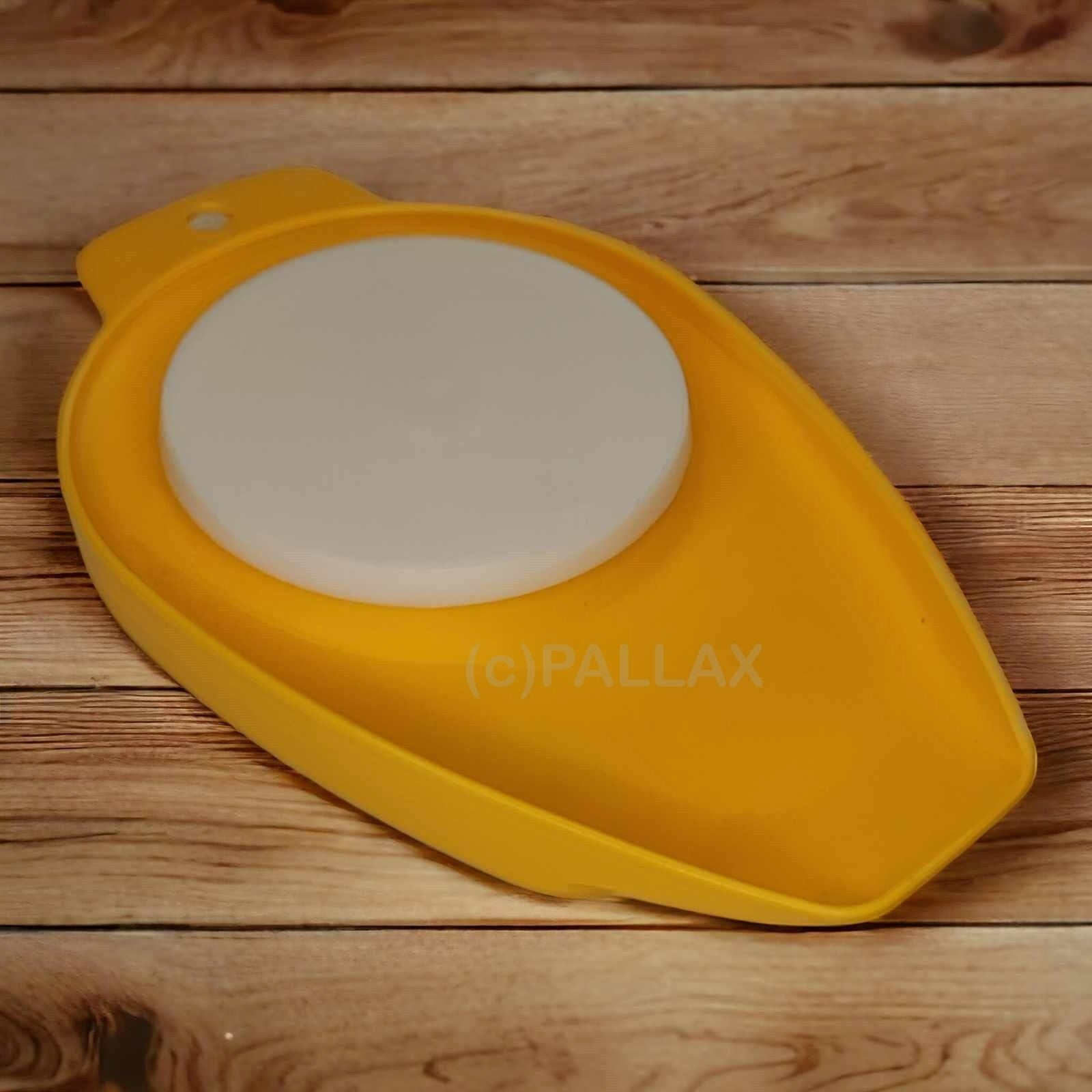 TUPPERWARE D14 MAMSELL GELB SCHNEIDBRETT MIT SPATEL