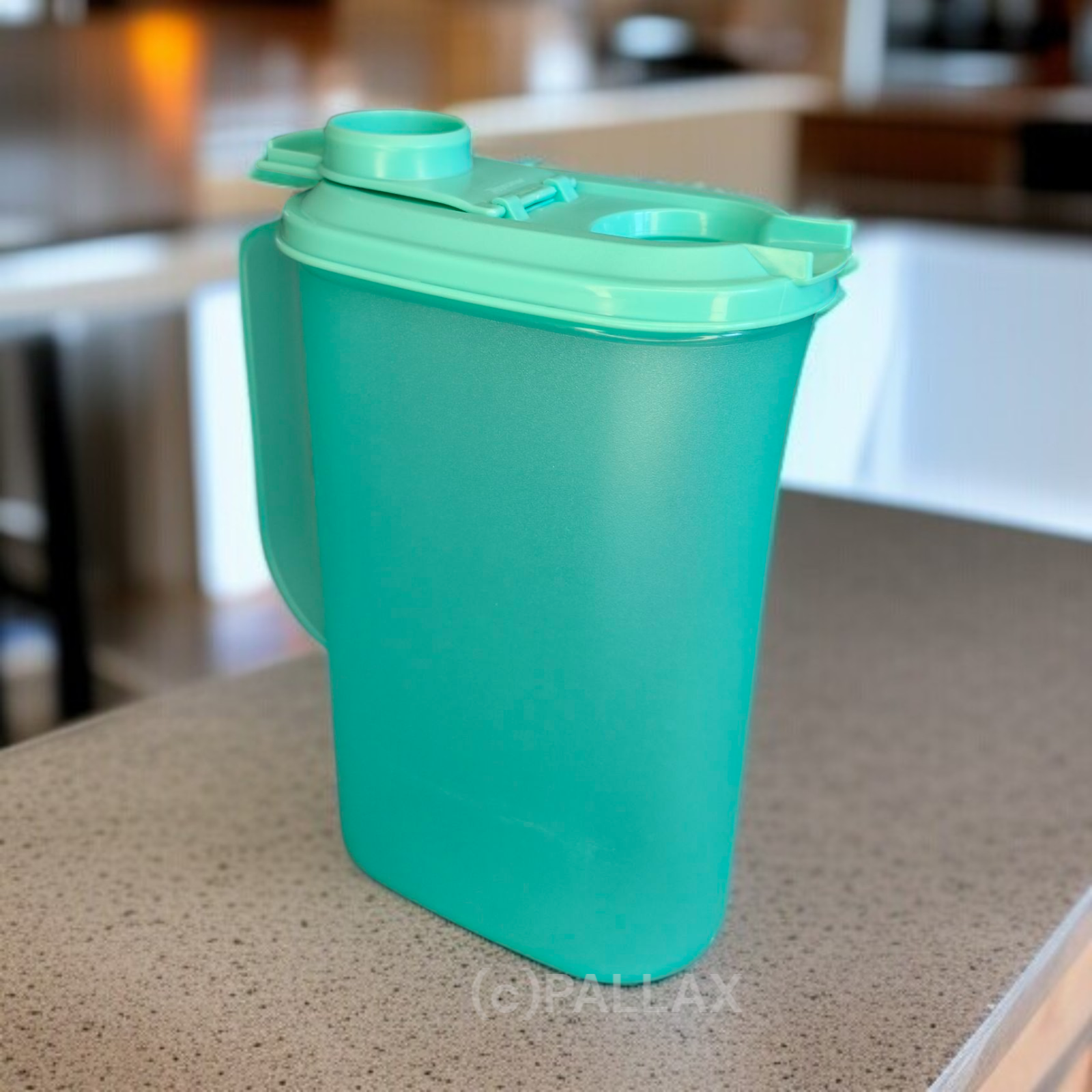 TUPPERWARE D23 GOLDQUELL 1,9 L TÜRKIS SAFTKANNE MILCHKANNE