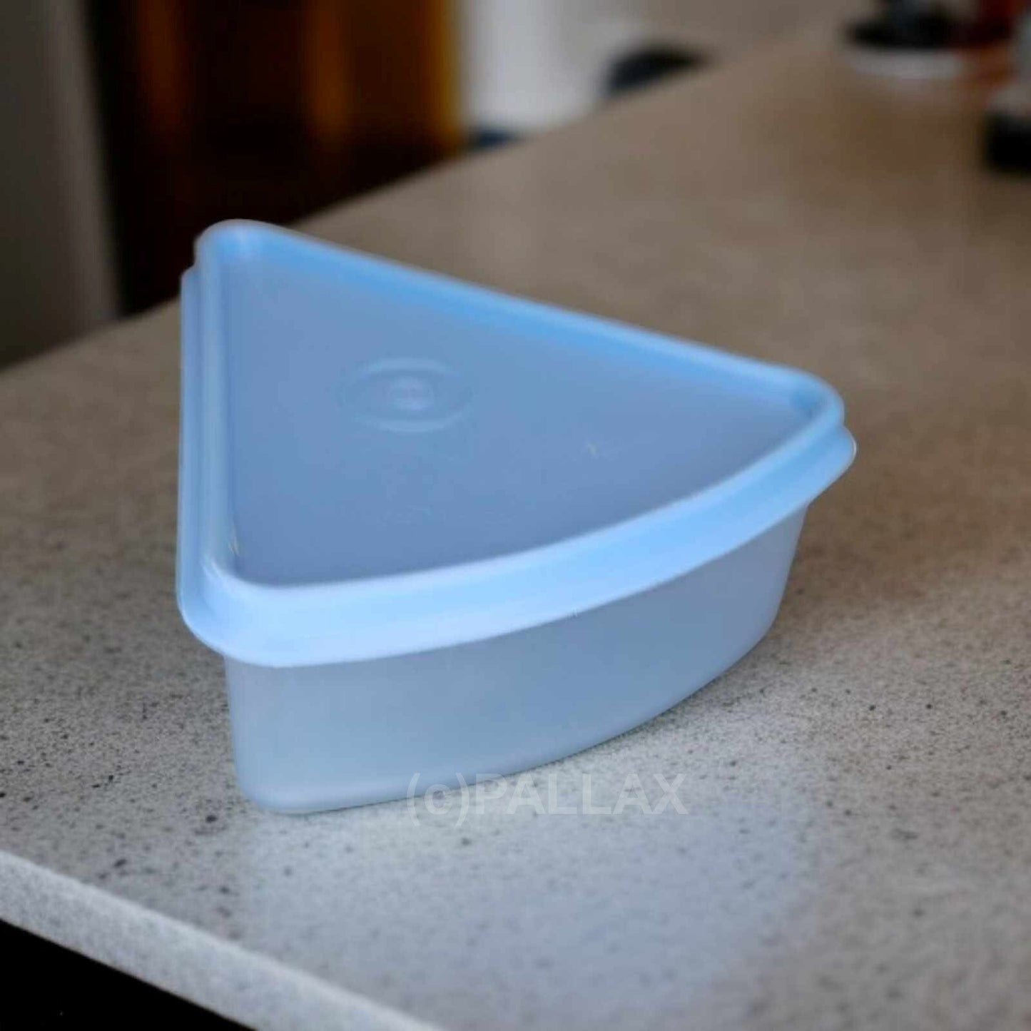 TUPPERWARE KÄSE-ECKE HELLBLAU VORRATSDOSE SONDERMODELL