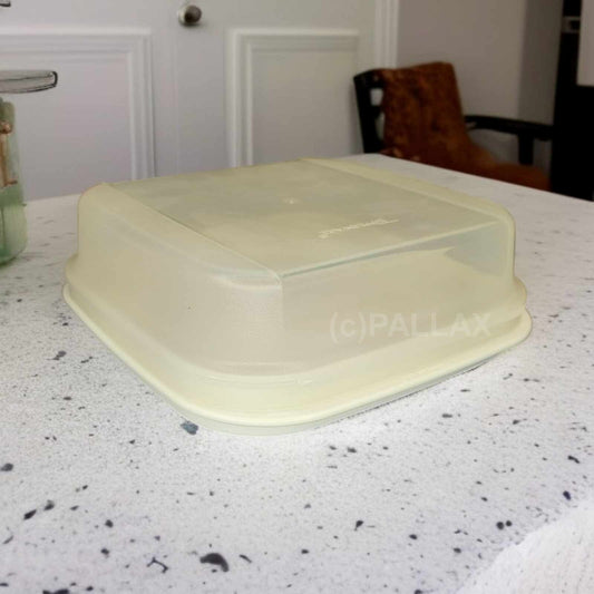 TUPPERWARE C52 SATURN WEISS SERVIERBEHÄLTER 18,5 x 19,2 CM