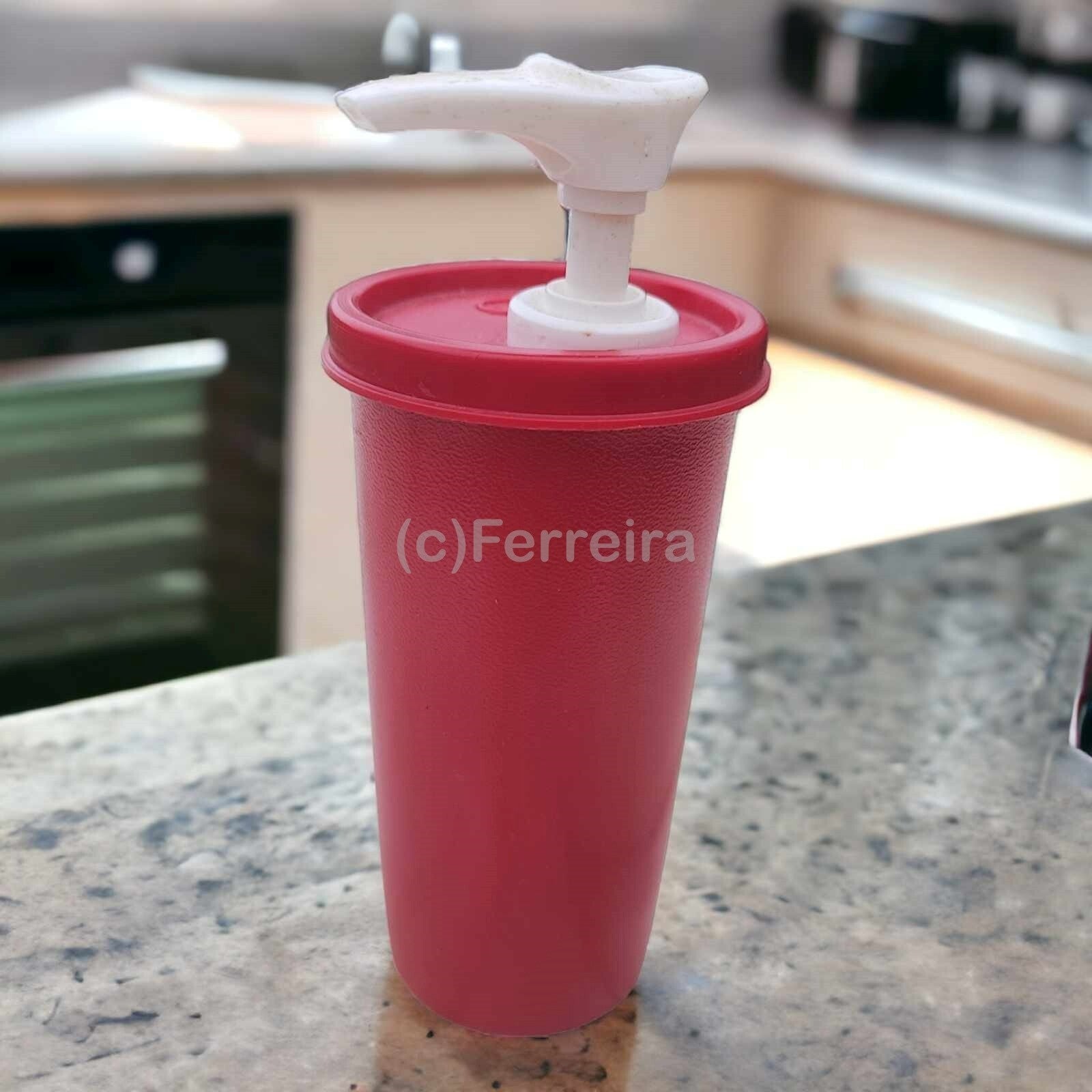 TUPPERWARE VINTAGE KETCHUP-SPENDER ROT 150 ML