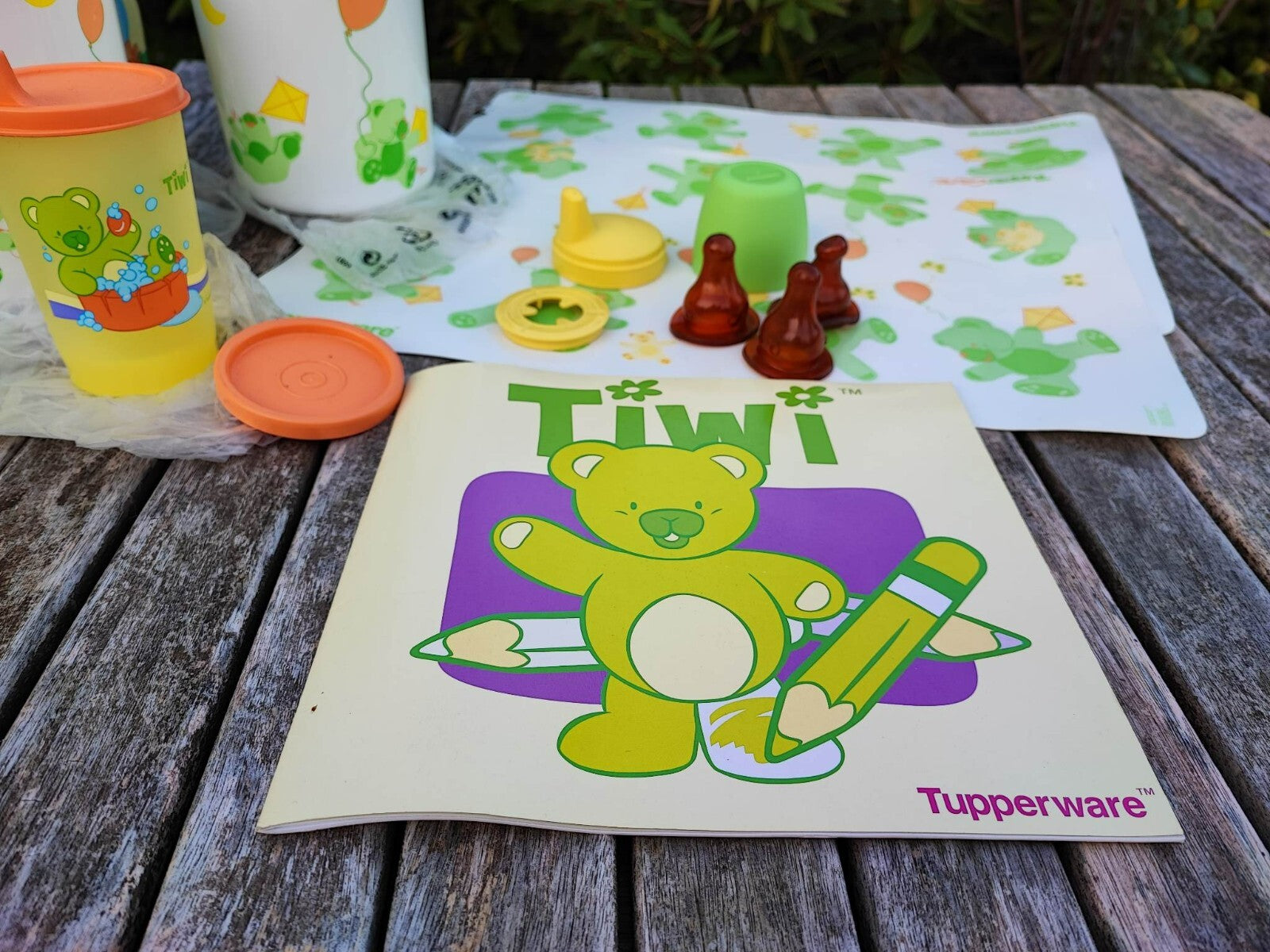 TUPPERWARE TIWI-SET KINDER-SET BINGO TRINKLERNTASSE BUCH u.v.m.