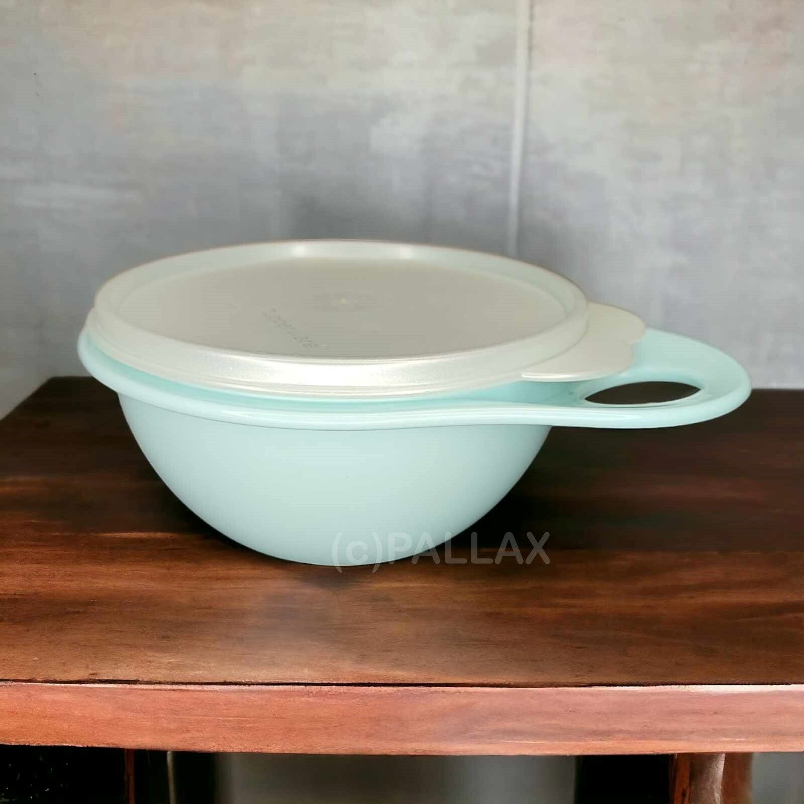 TUPPERWARE BACKSCHÜSSEL 600 ML HELLBLAU PERLMUTT-WEISS SONDERFARBE