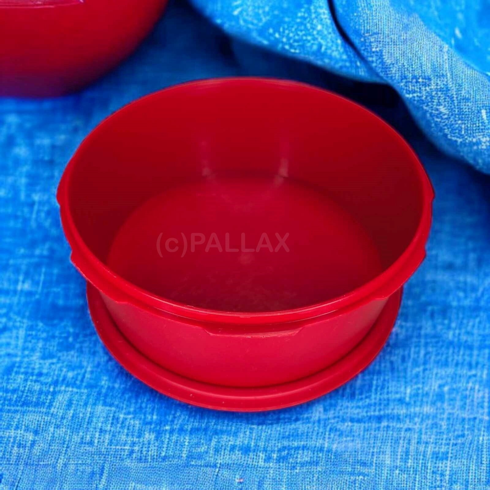 TUPPERWARE VINTAGE KNUSPER-STAR 1,9 L ROT VORRATSBEHÄLTER