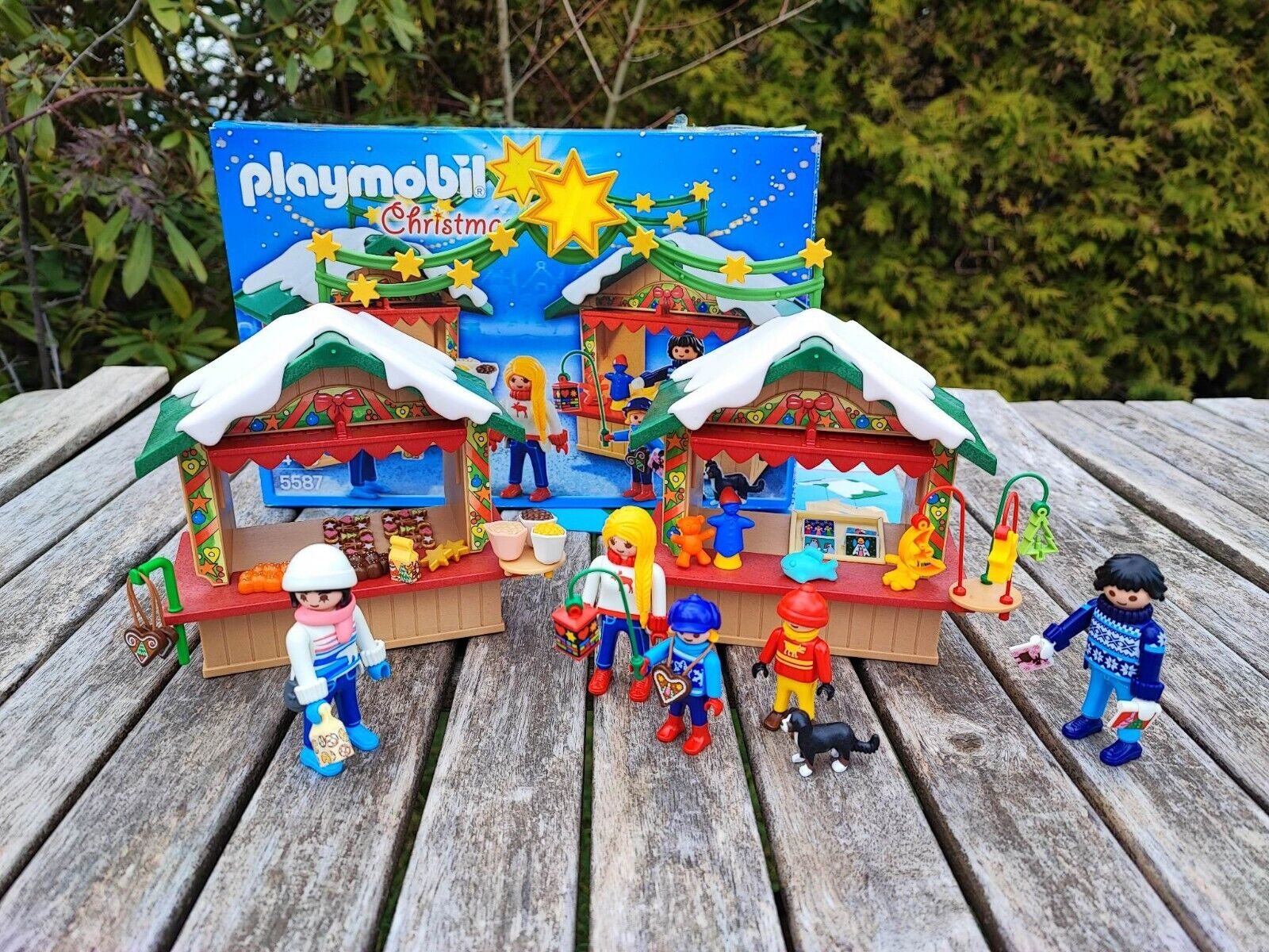 PLAYMOBIL 5587 AUF DEM WEIHNACHTSMARKT