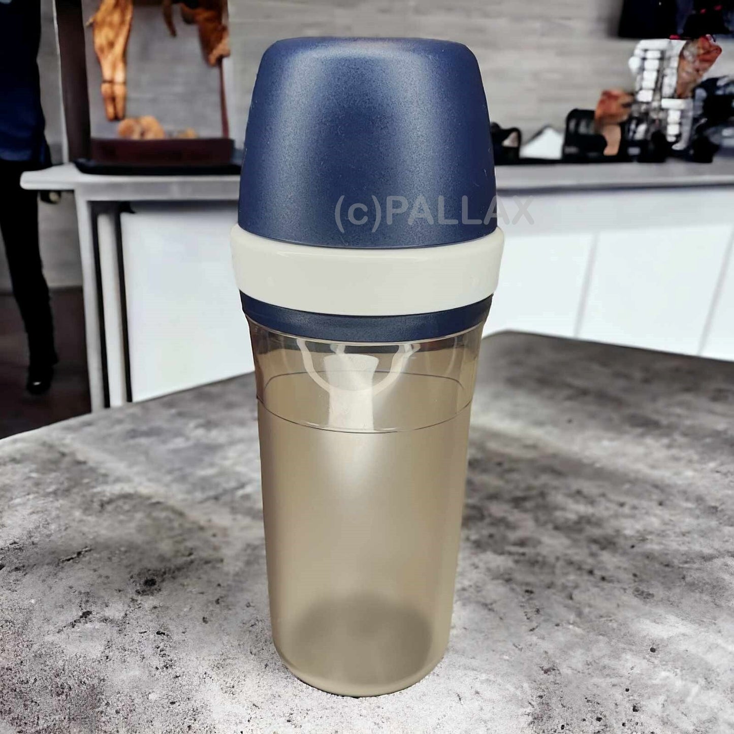 TUPPERWARE C100 PARMESANO KÄSESTREUER INDIGO