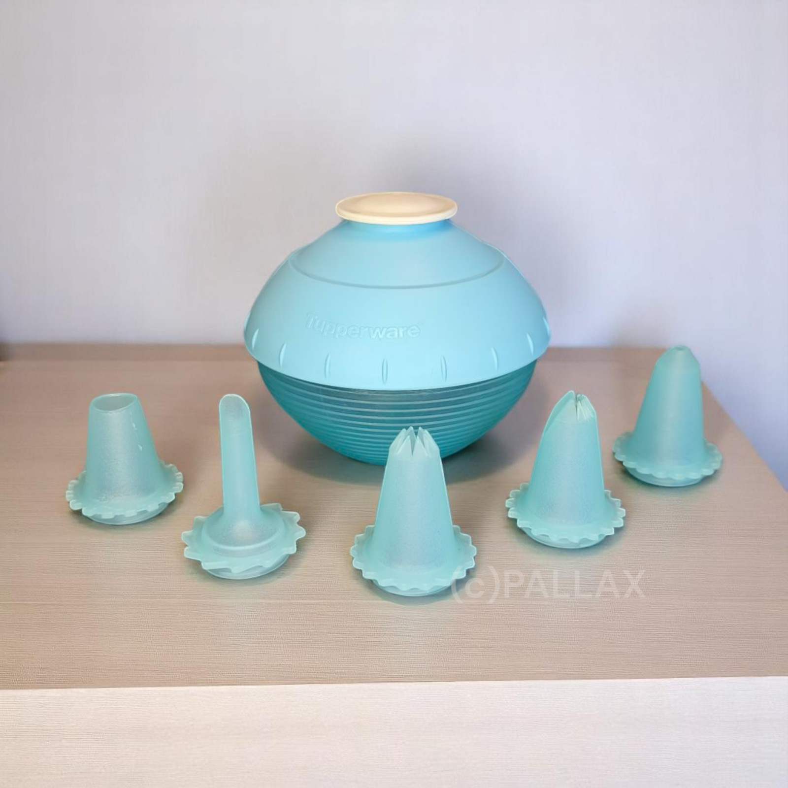 TUPPERWARE D60 MOZART TÜRKIS DRESSIERKUGEL TORTENSPRITZE DEKORATION
