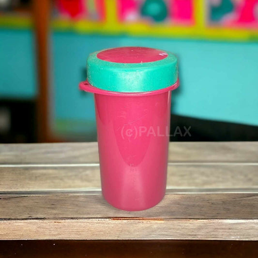 TUPPERWARE C02 KLEINER SCHLUMPF 300 ML BROMBEER-ROT TRINKBECHER FÜR UNTERWEGS