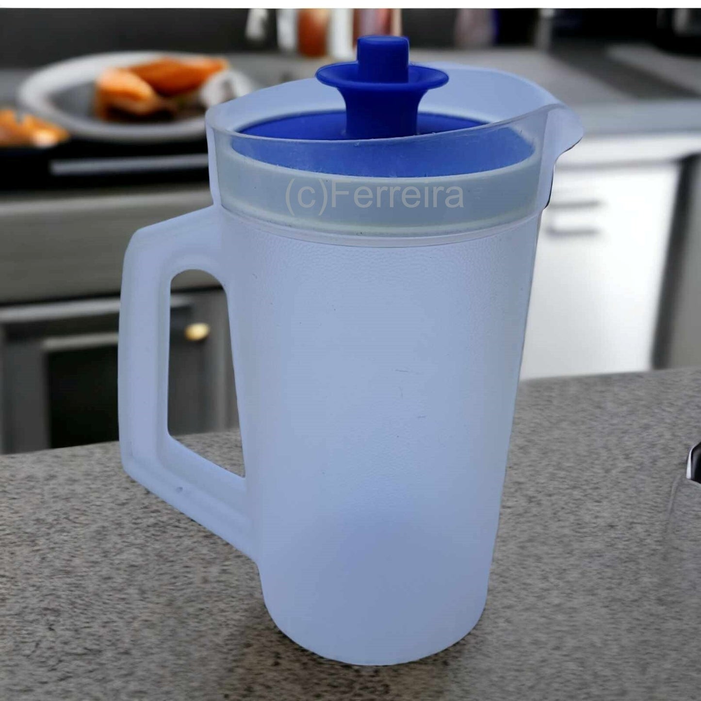 TUPPERWARE PIROSCHKA MILCHKÄNNCHEN 300 ML BLAU WEISS SONDERMODELL