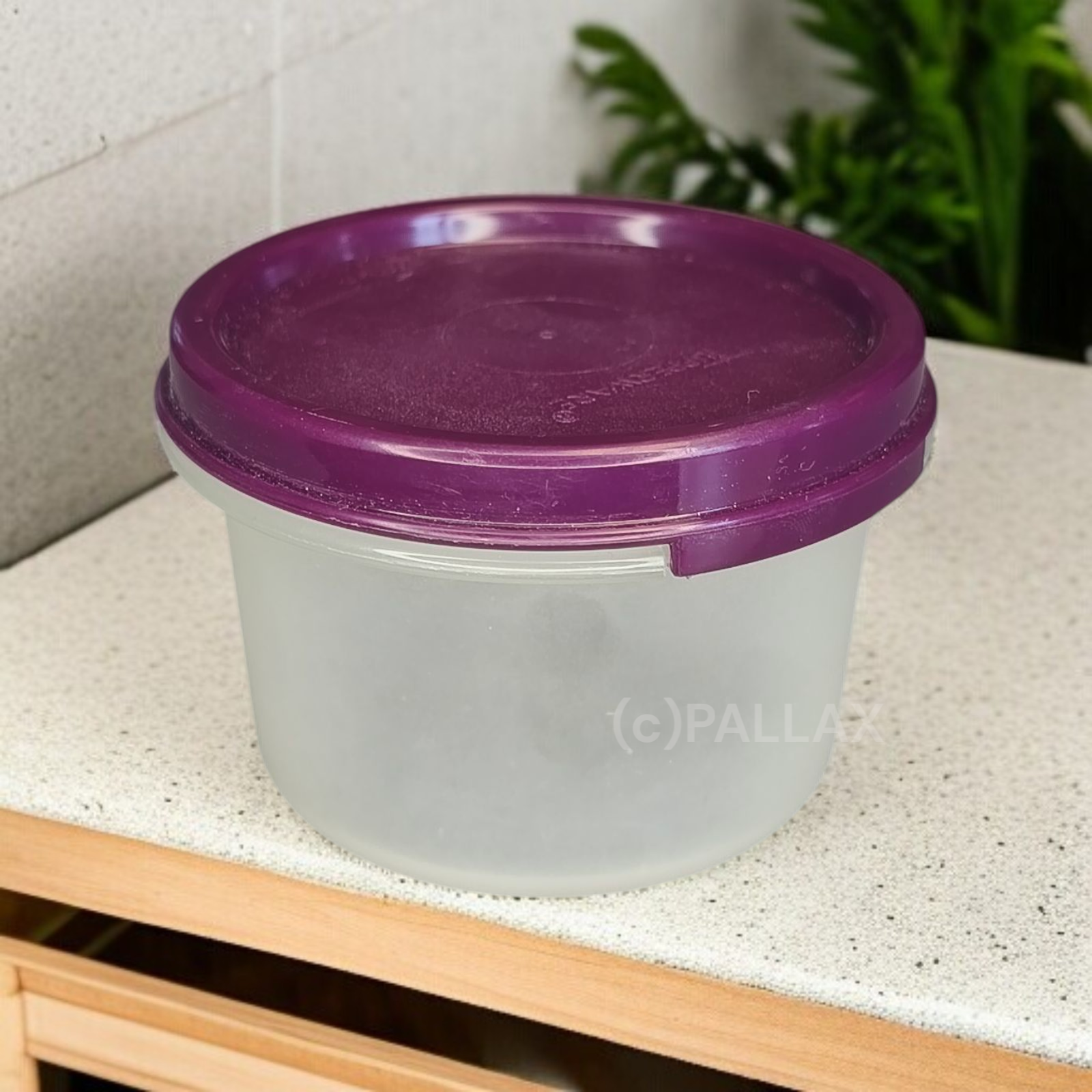TUPPERWARE A76 EIDGENOSSE RUND 200 ML LILA VORRATSDOSE