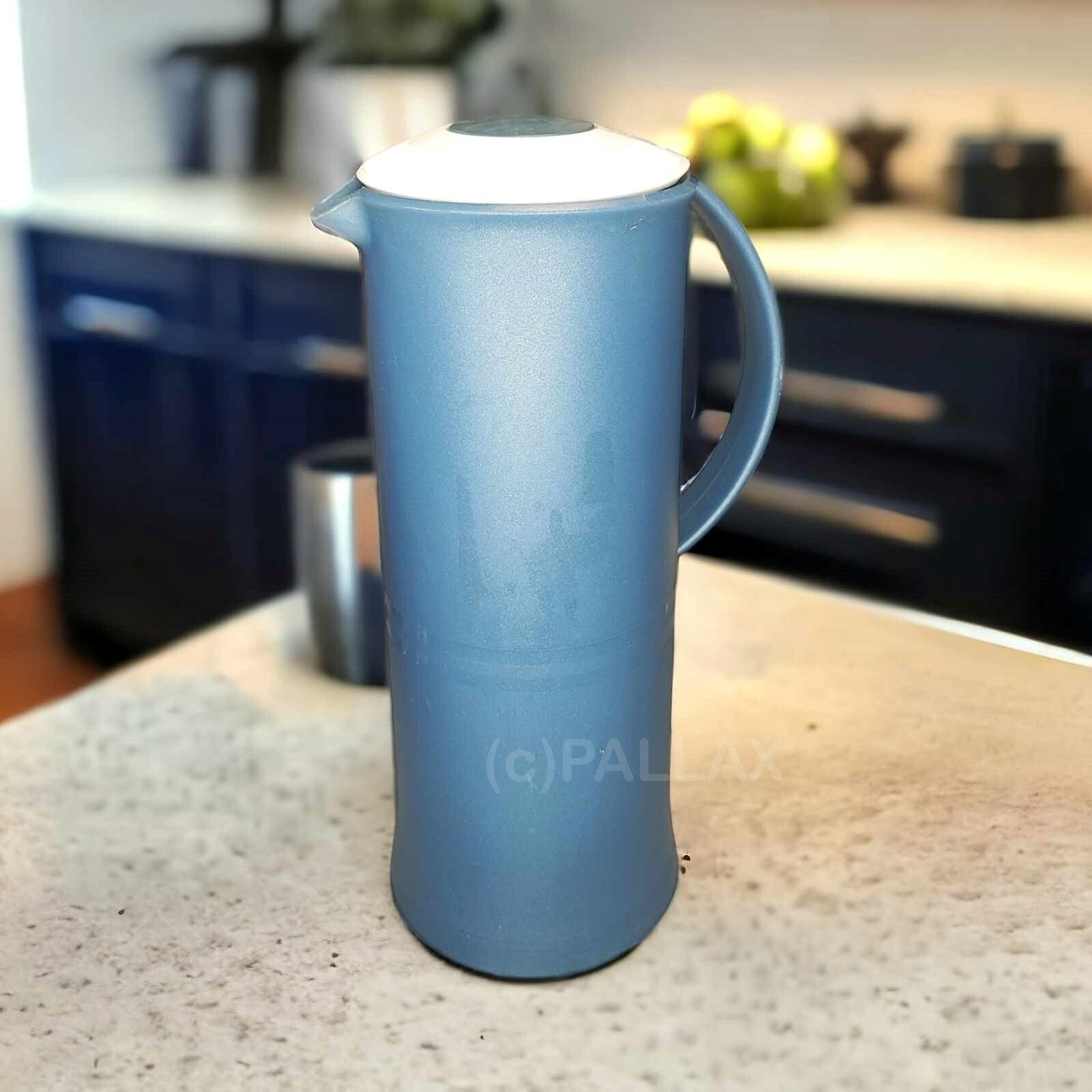 TUPPERWARE C15 THERMOWÄCHTER 1,0 L MILLENNIUM-EDITION THERMOSKANNE ISOLIERKANNE