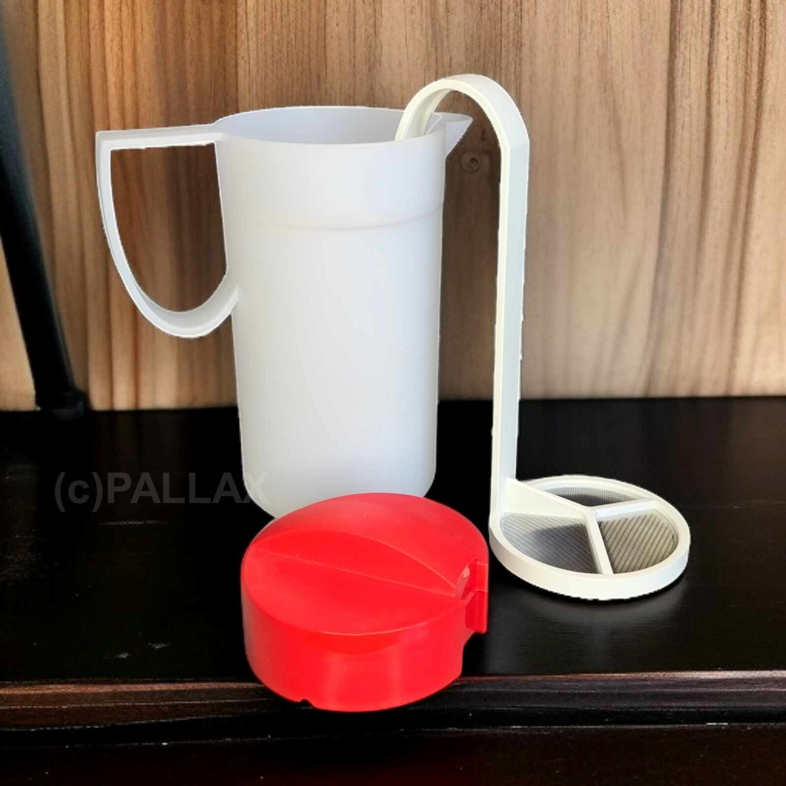 TUPPERWARE C104 CREMA MOMENTI 500 ML ROT WEISS MILCHAUFSCHÄUMER