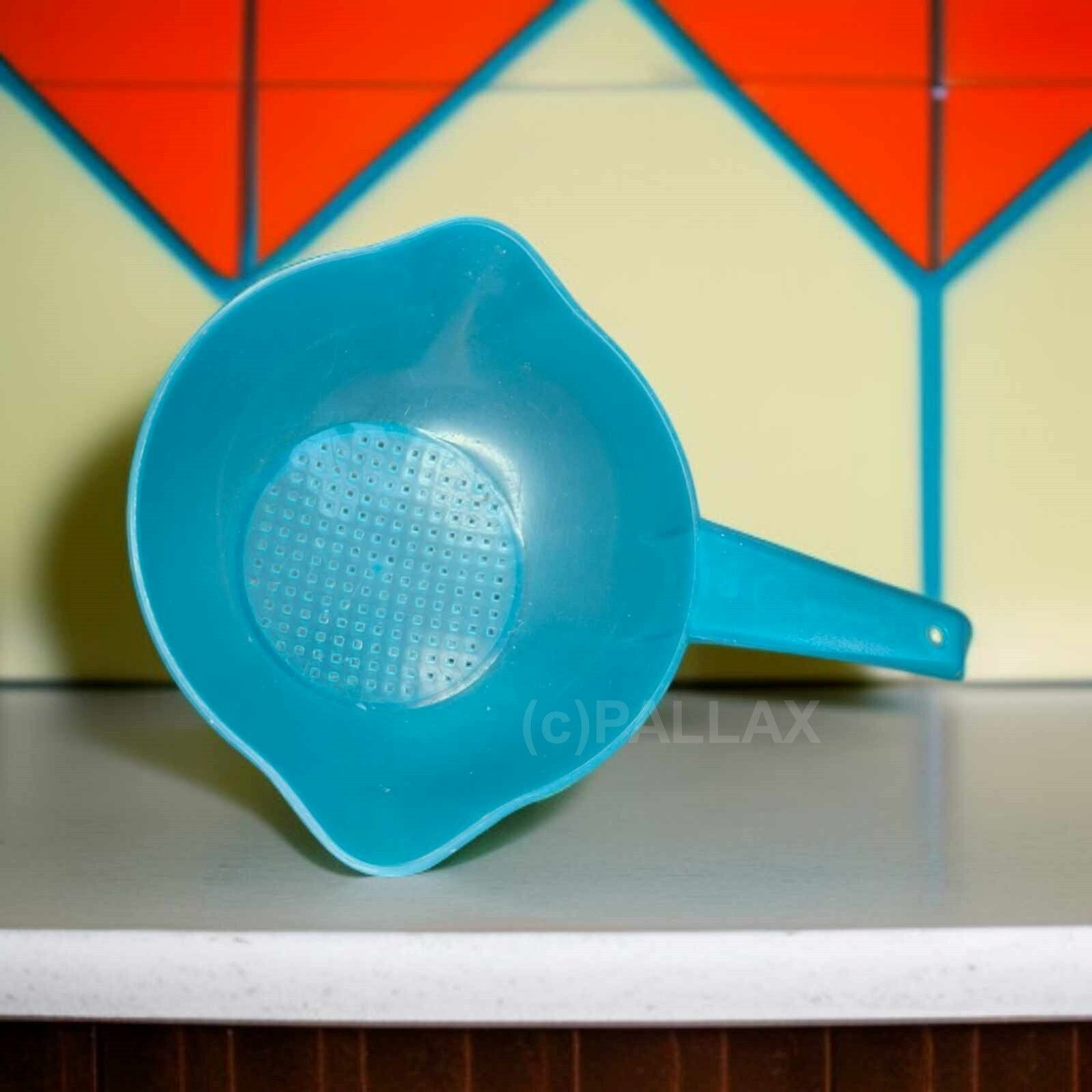 TUPPERWARE GOLDREGEN 1,5 L GRÜN ABTROPFSIEB SONDERMODELL